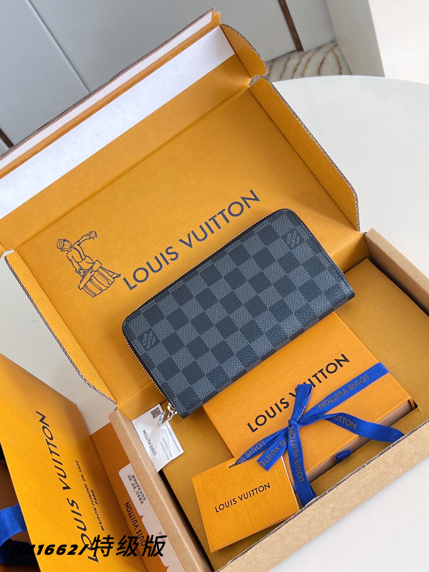 Louis Vuitton Clutch Bag Canvas M