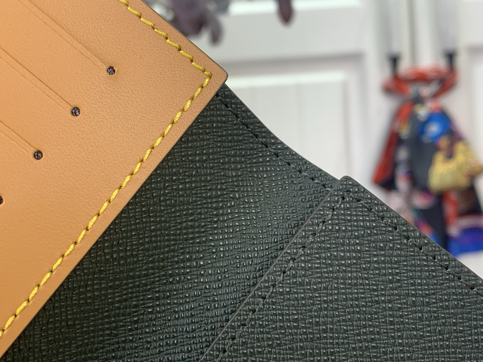 Louis Vuitton Basic Bag Cow Leather Green M-l-s