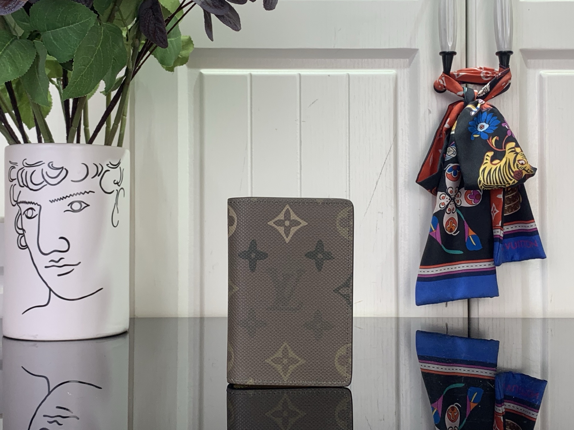 Louis Vuitton Basic Bag Cow Leather Green M-l-s