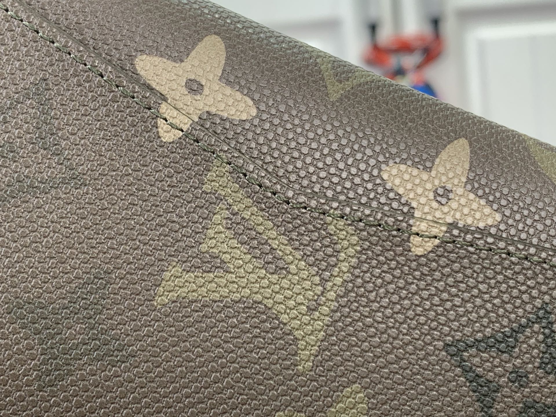 Louis Vuitton Basic Bag Cow Leather Green M-l-s