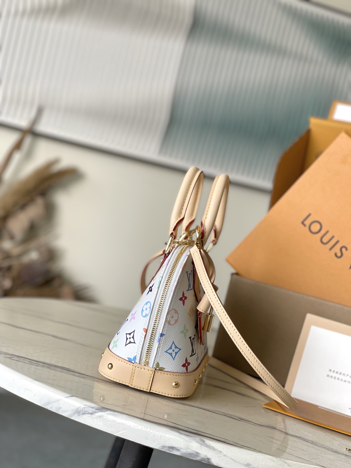 Louis Vuitton Basic Bag Cow Leather M-l