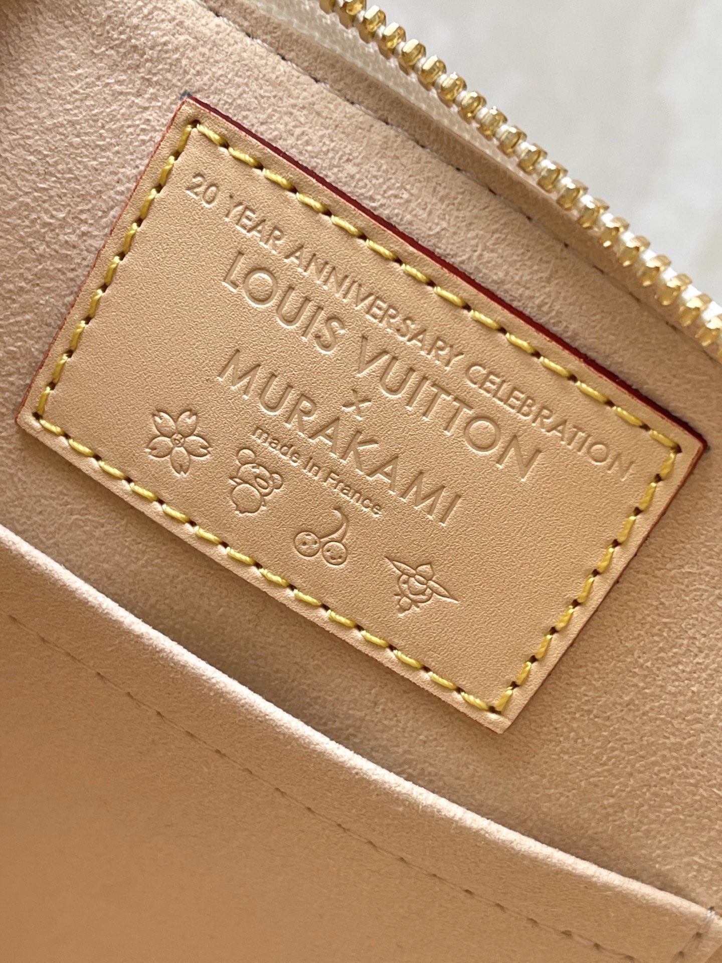 Louis Vuitton Basic Bag Cow Leather M-l
