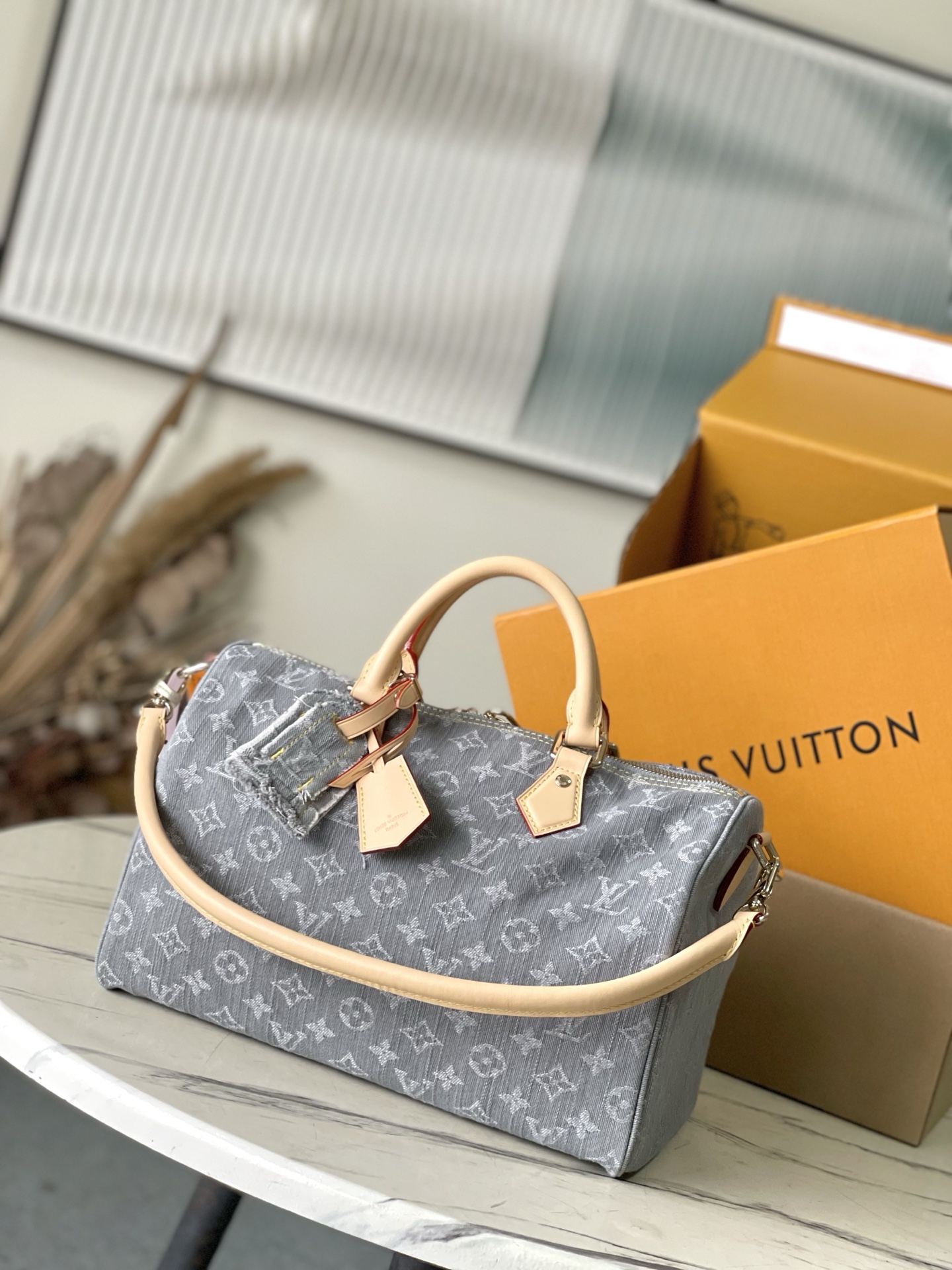 Louis Vuitton Basic Bag M-s