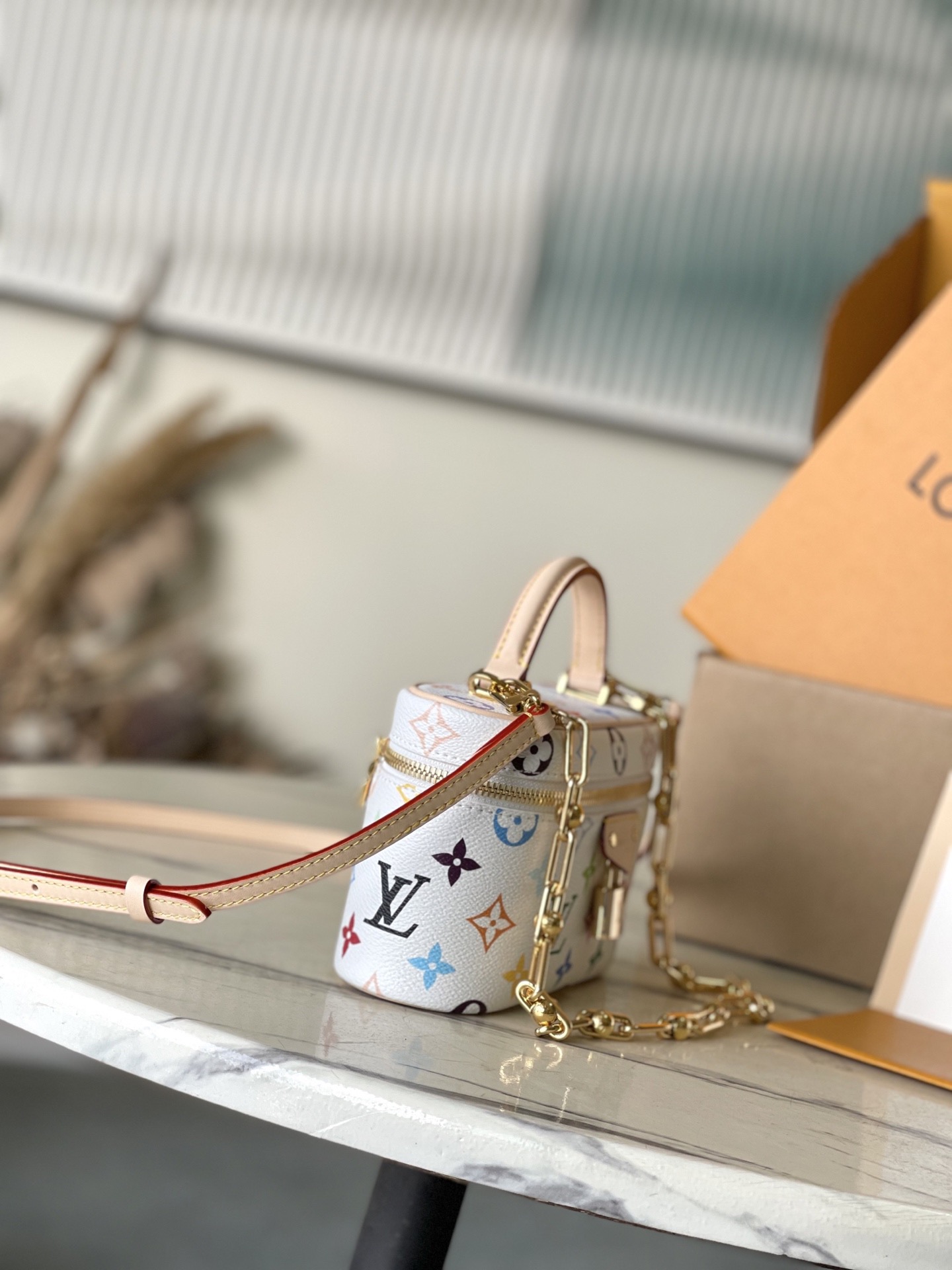 Louis Vuitton Basic Bag Cow Leather M-l