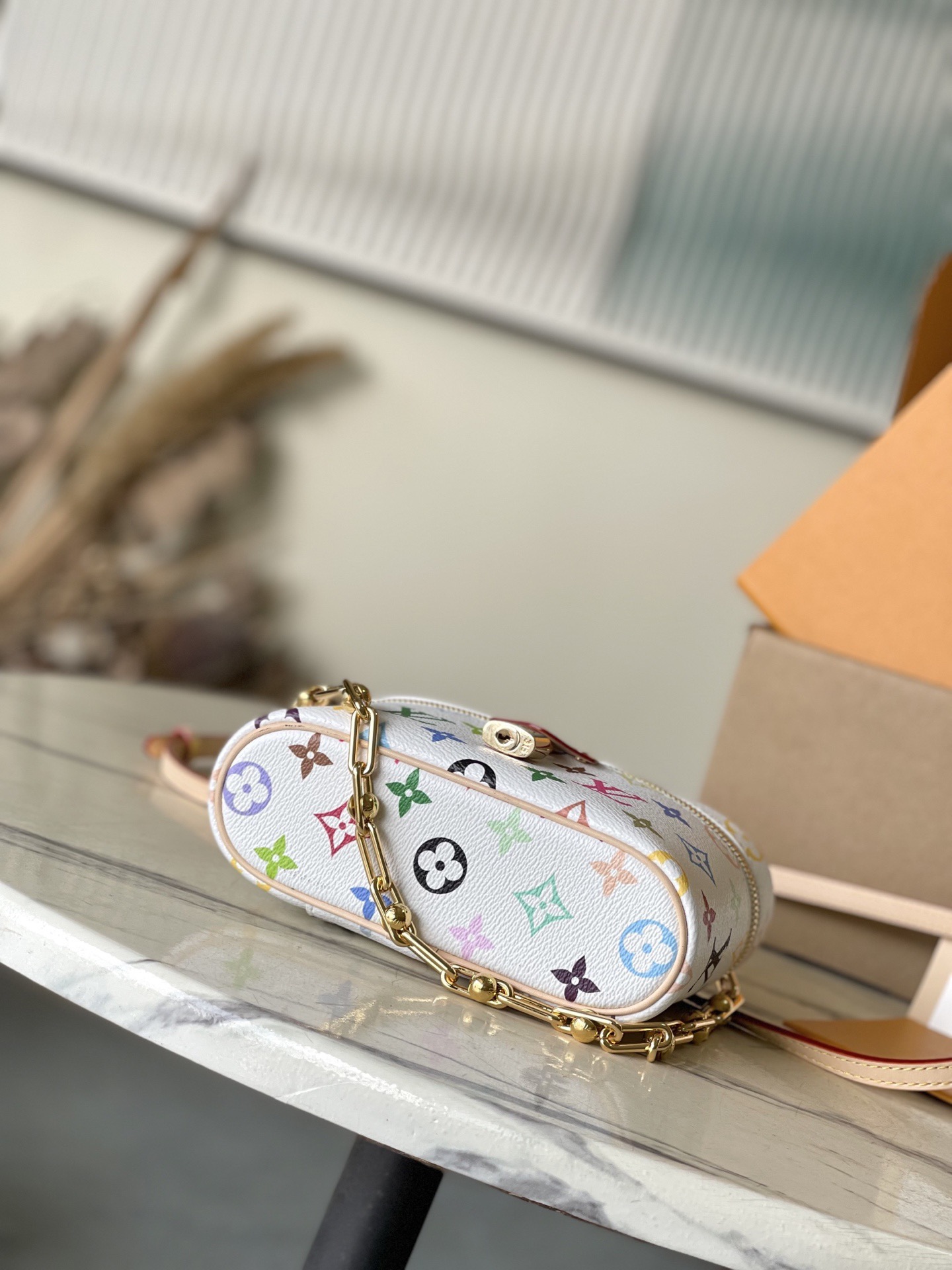 Louis Vuitton Basic Bag Cow Leather M-l