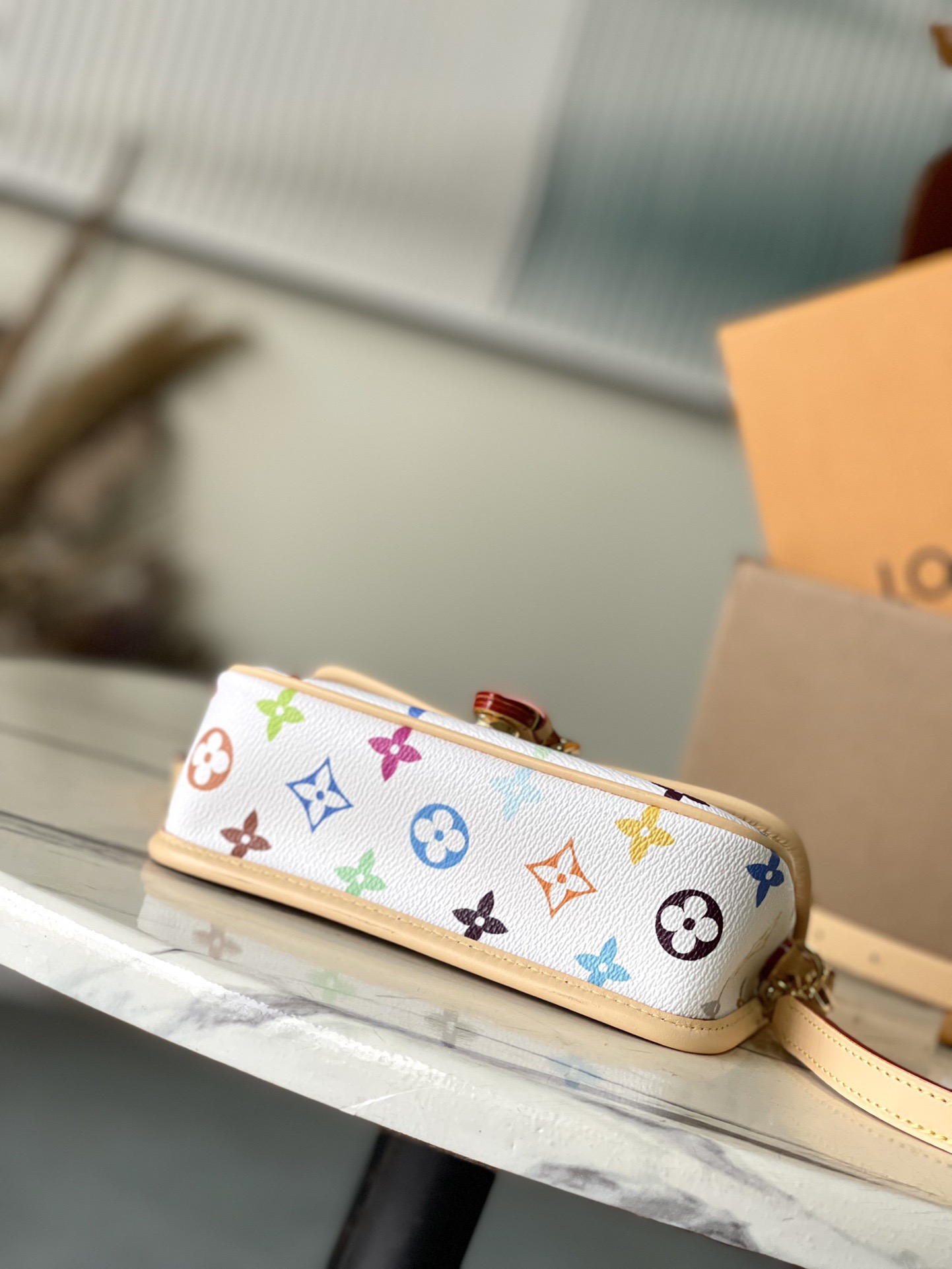 Louis Vuitton Basic Bag Cow Leather M