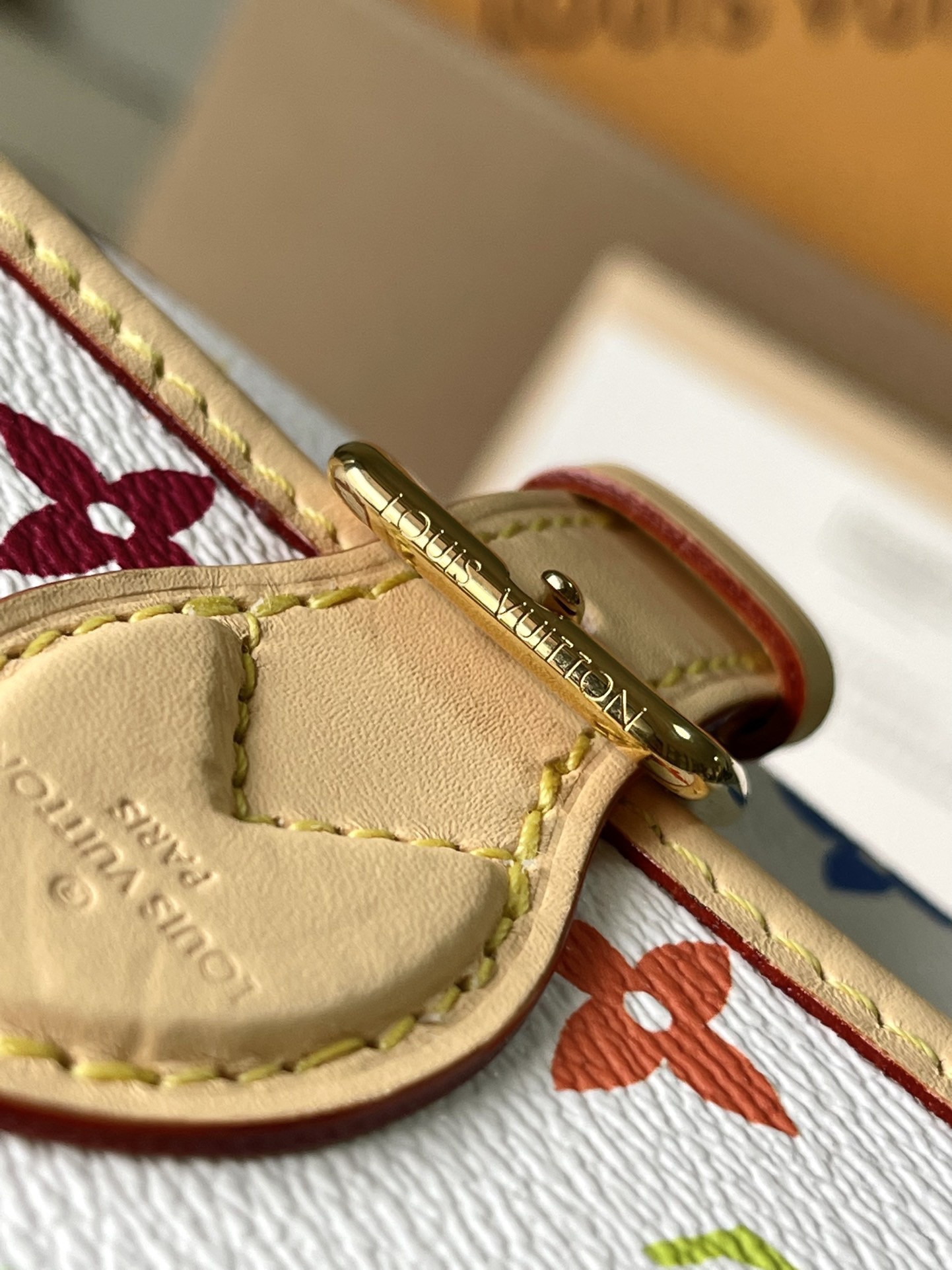 Louis Vuitton Basic Bag Cow Leather M