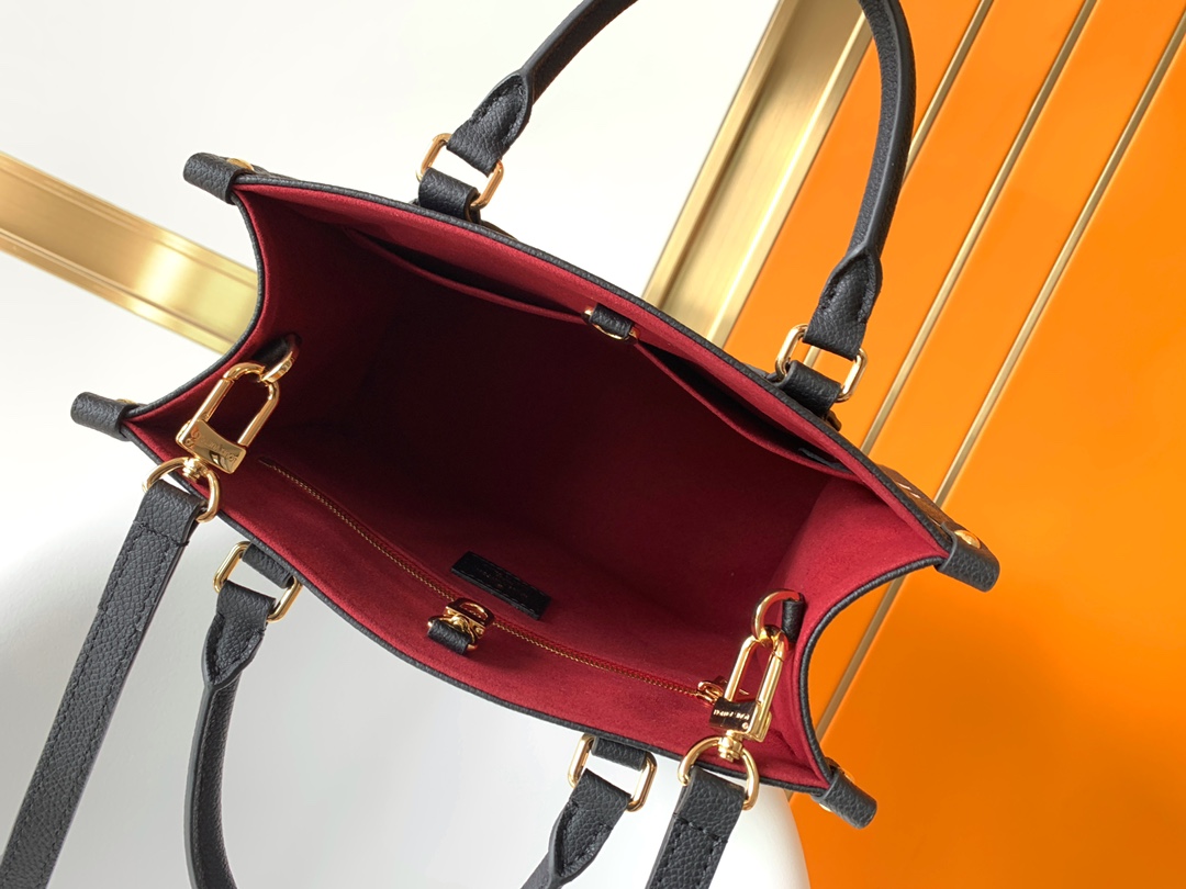 Louis Vuitton Tote Bag Cow Leather M