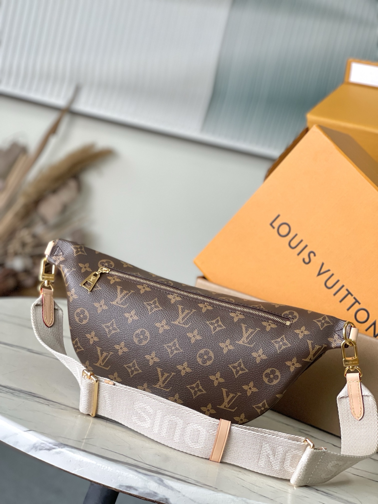 Louis Vuitton Basic Bag Cow Leather M-s