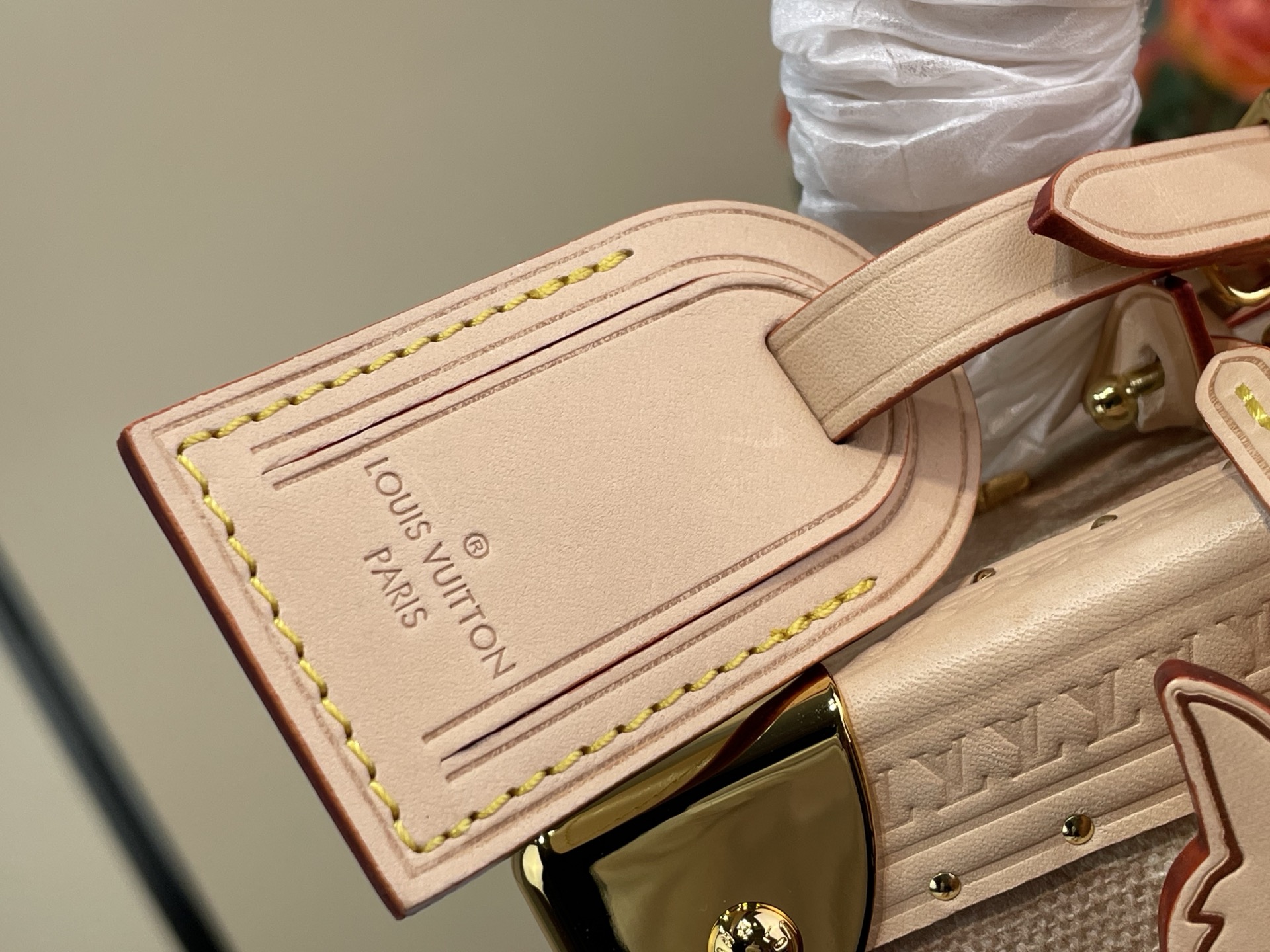 Louis Vuitton Basic Bag Canvas Gold M-l-s