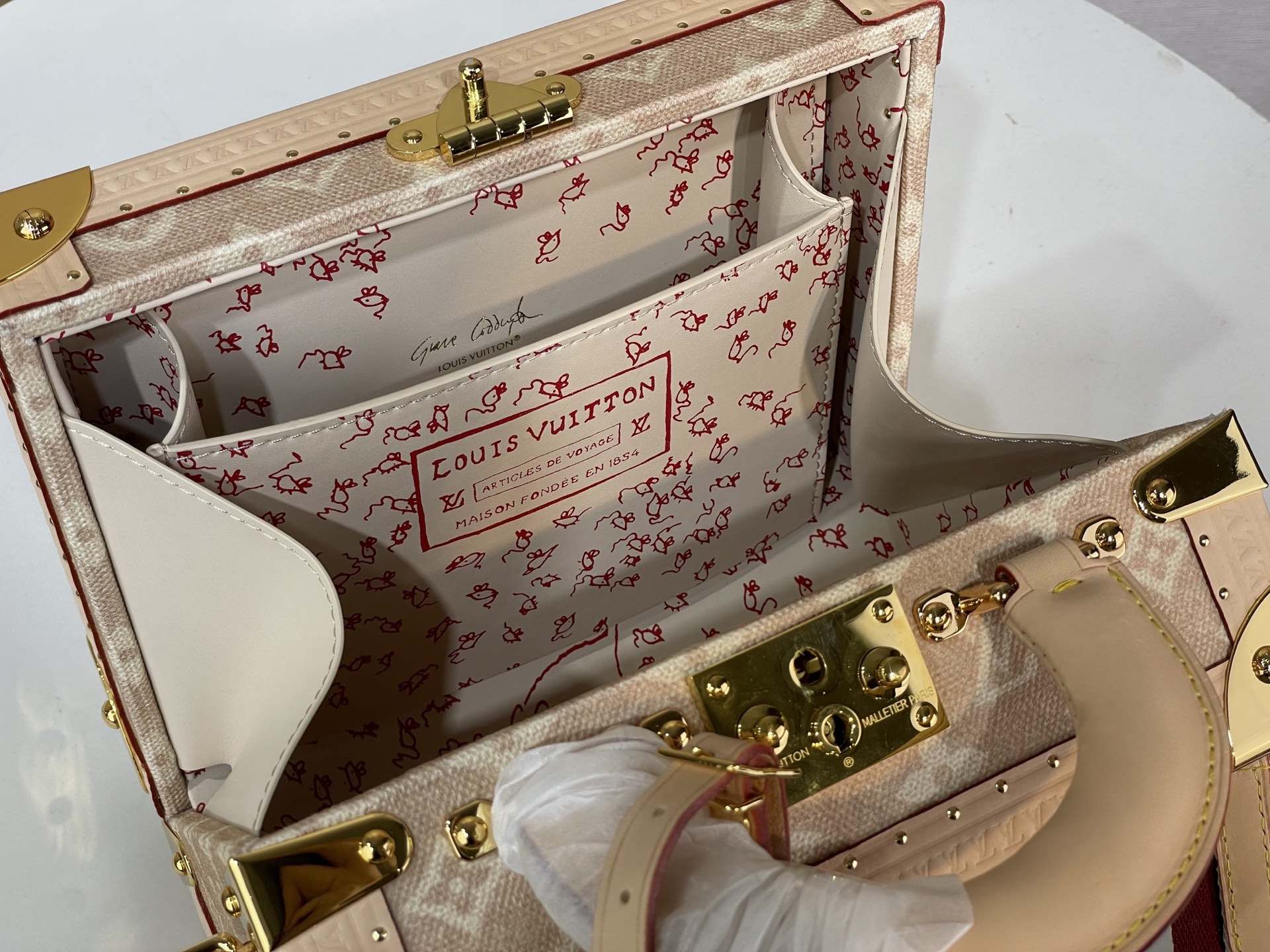 Louis Vuitton Basic Bag Canvas Gold M-l-s