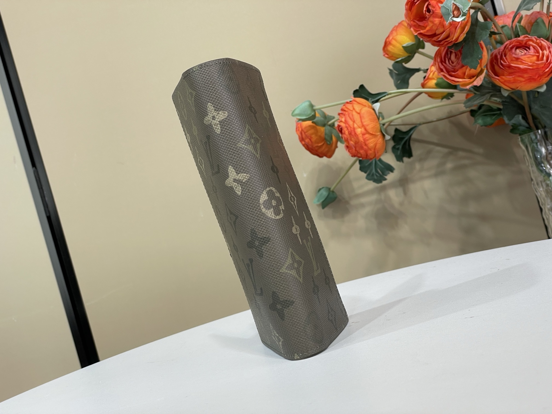 Louis Vuitton Basic Bag Cow Leather Green M-l-s