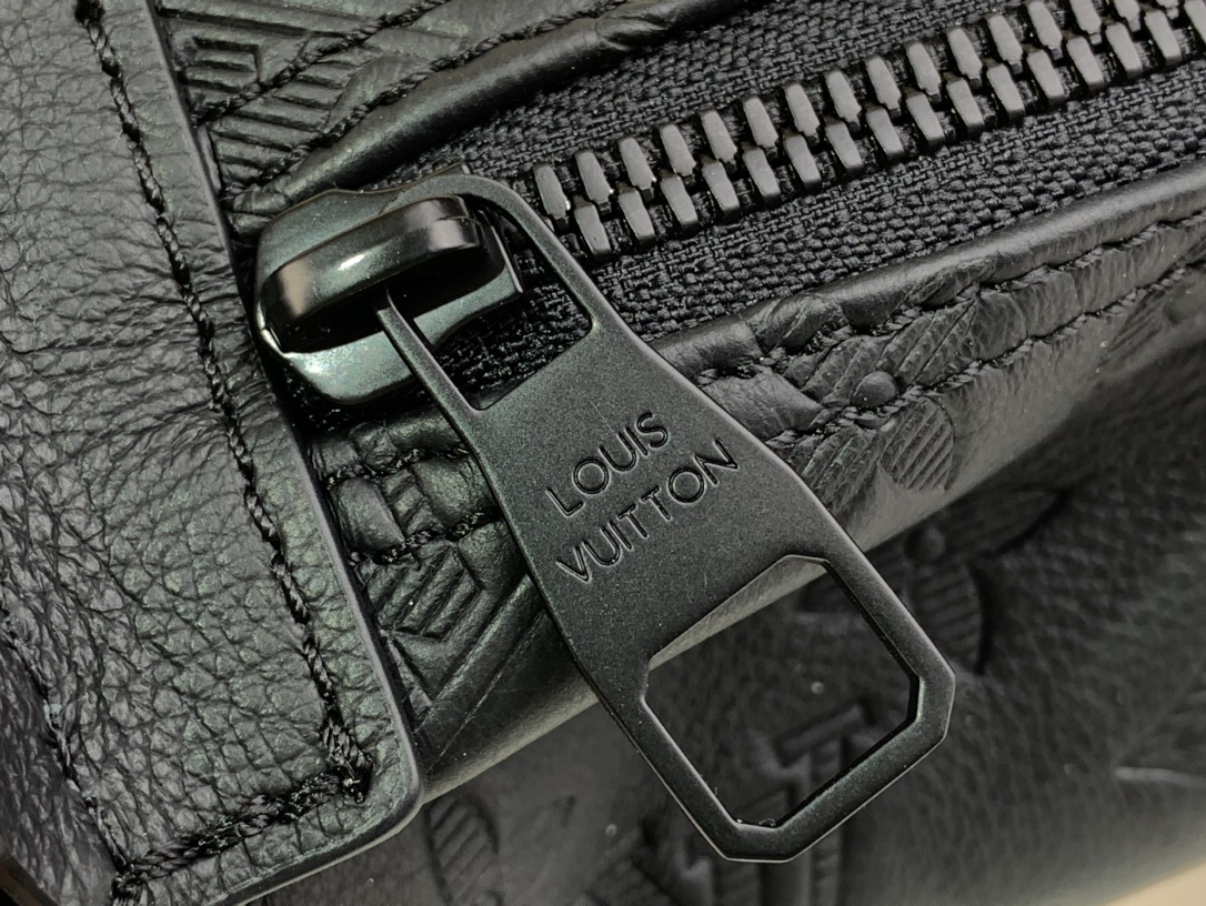 Louis Vuitton Basic Bag Cow Leather Black M-xl-s