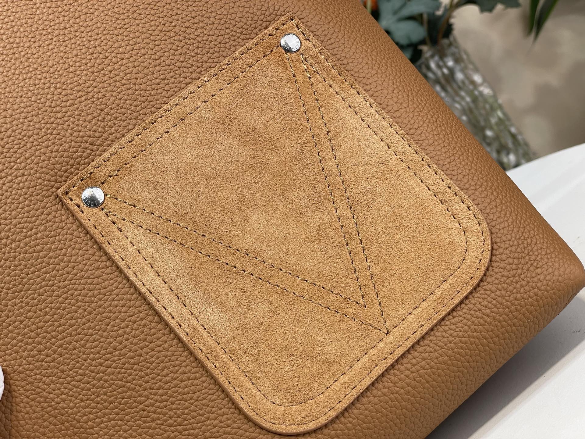 Basic Bag Cow Leather Black M-l-s
