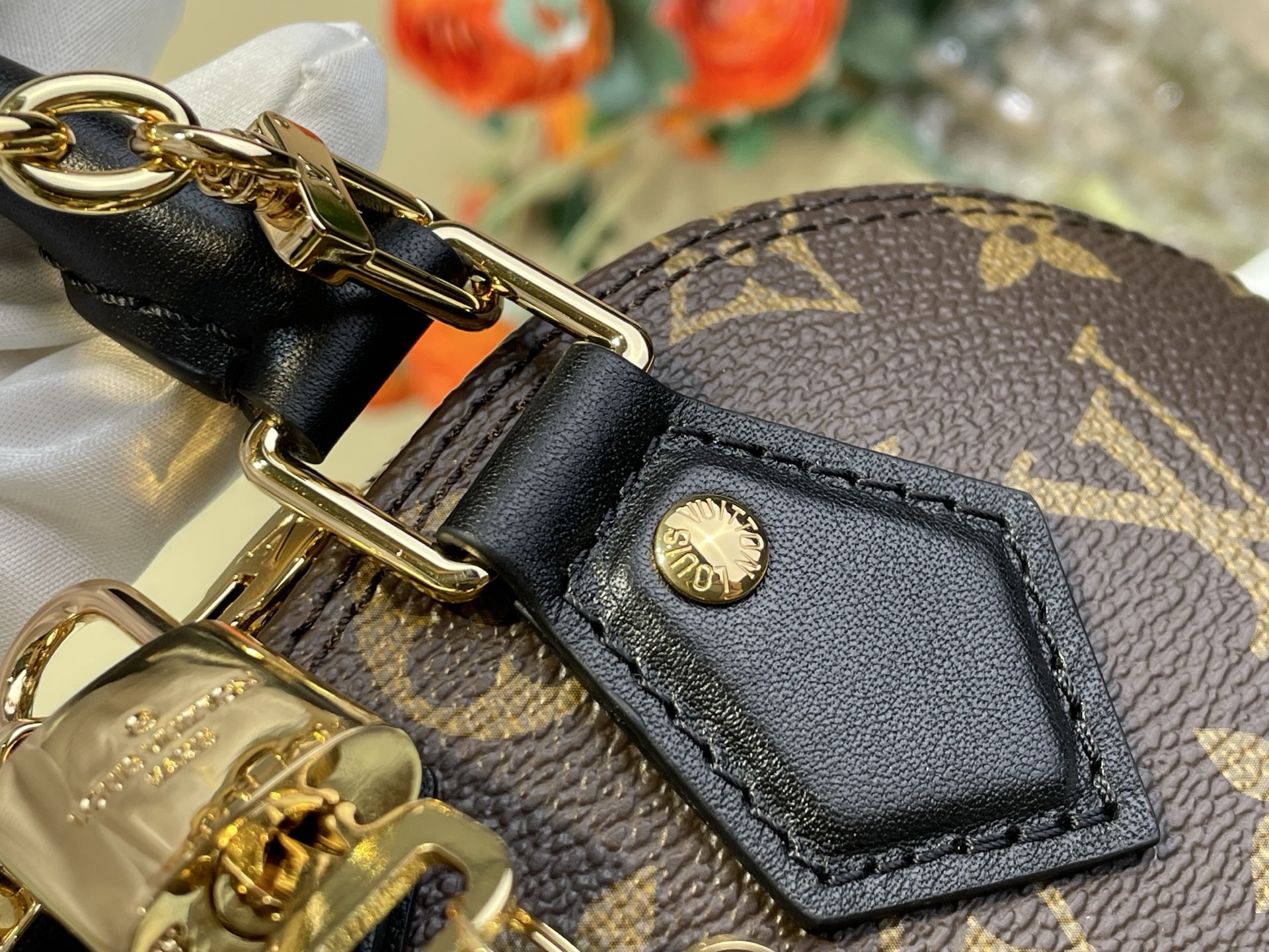 Louis Vuitton Basic Bag Canvas Black M-l