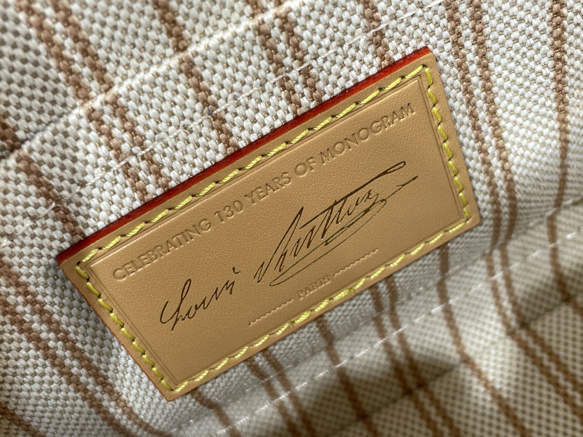 Louis Vuitton Basic Bag Canvas M-l