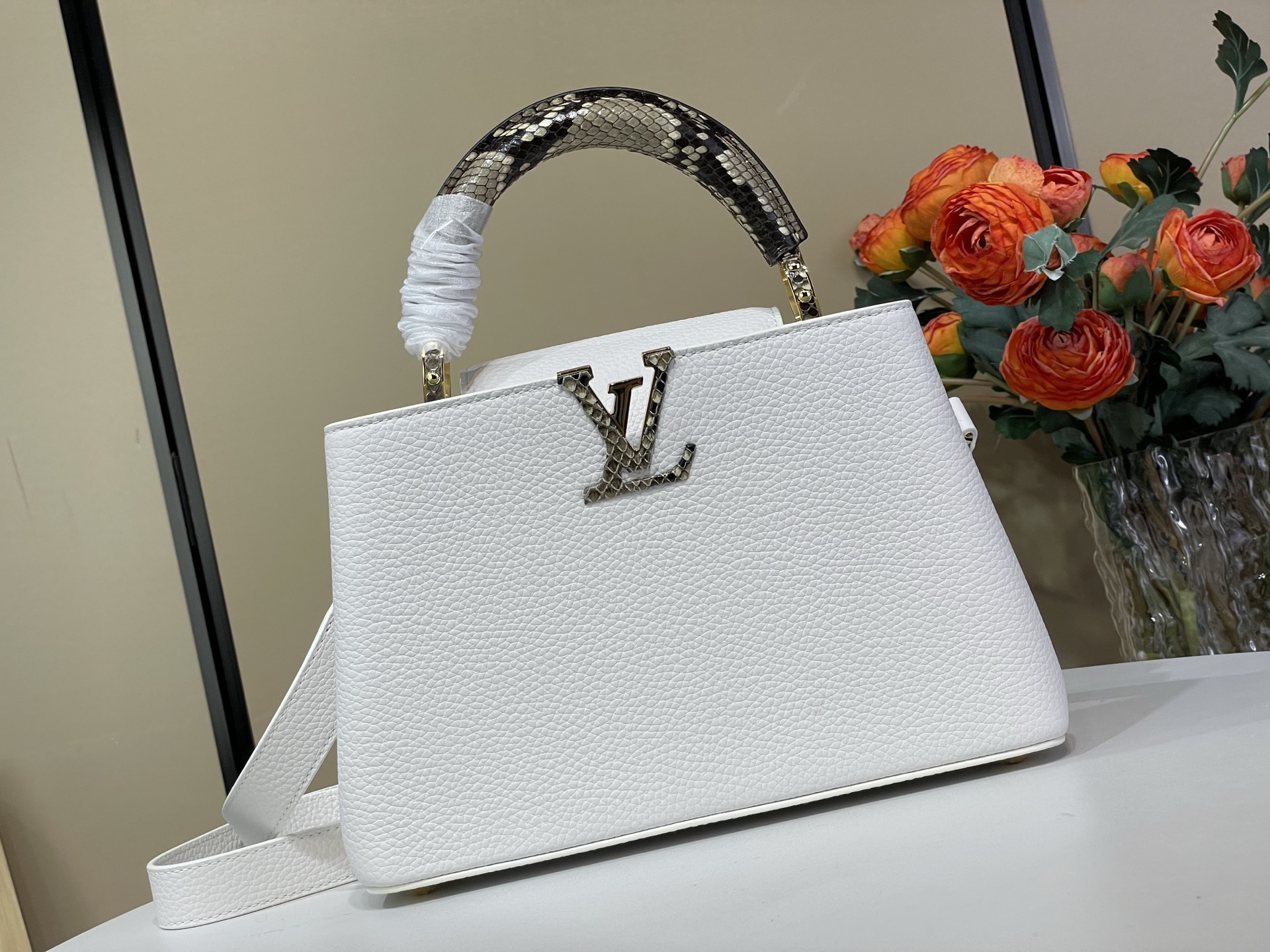 Basic Bag White M-l-s