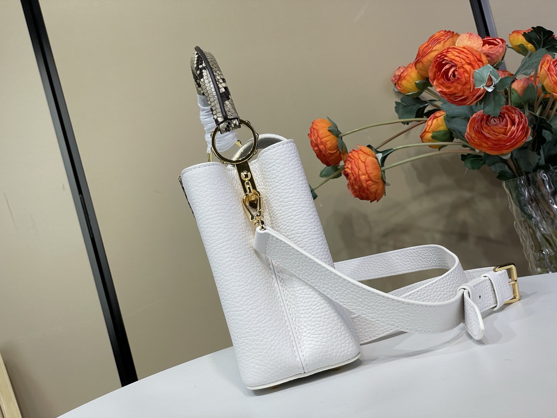 Basic Bag White M-l-s