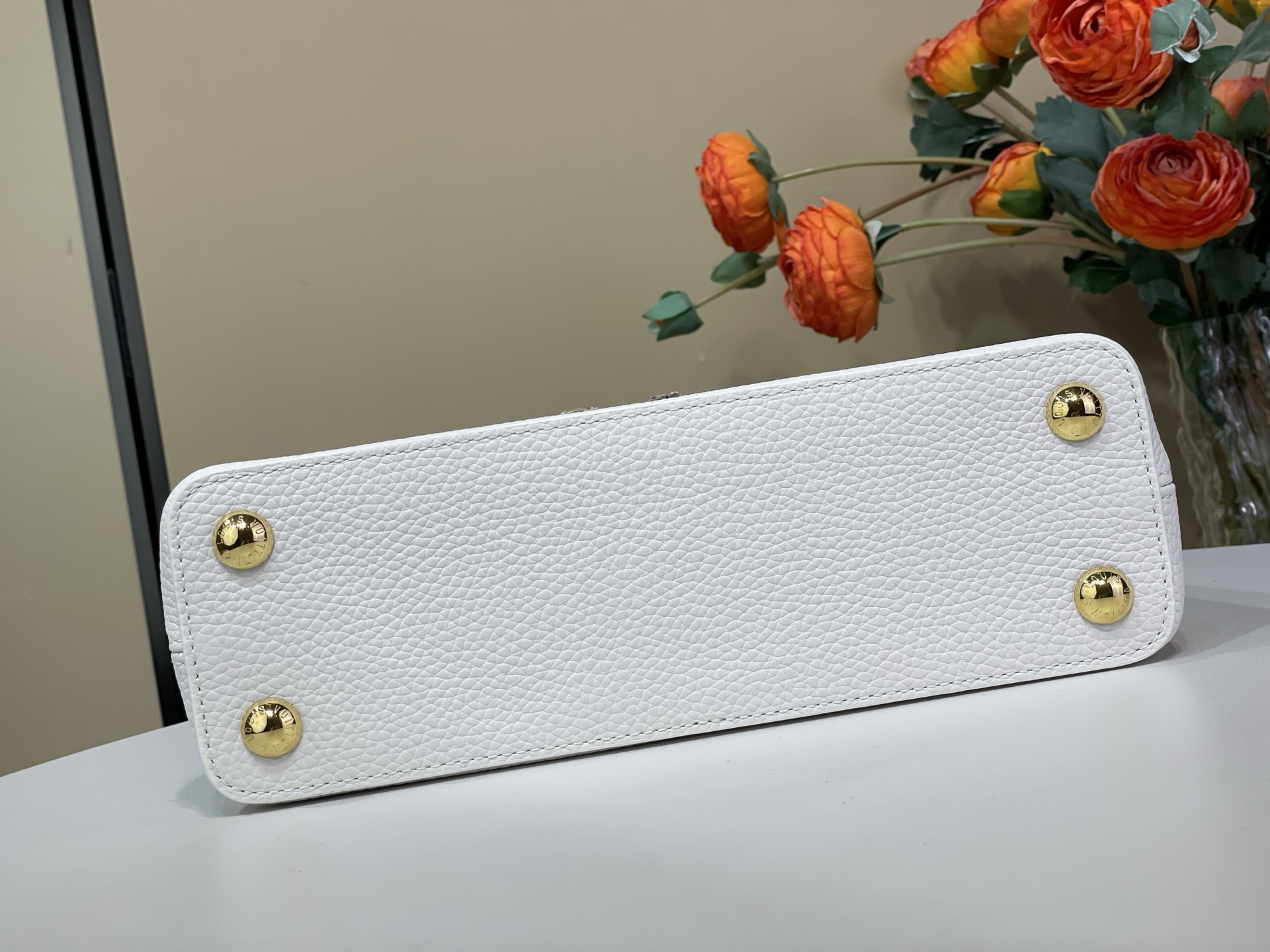 Basic Bag White M-l-s
