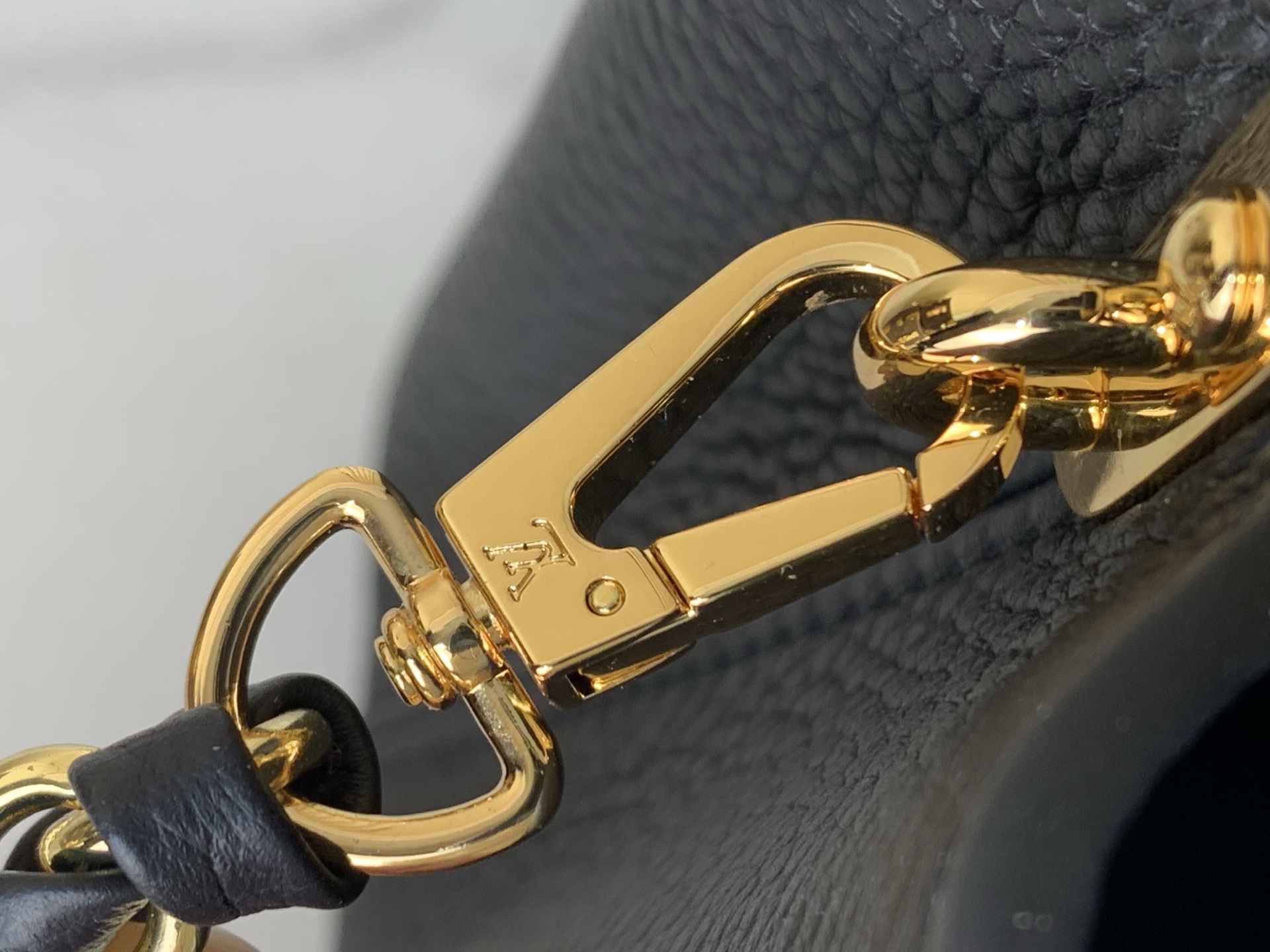 Louis Vuitton Basic Bag Cow Leather Black M-l-s