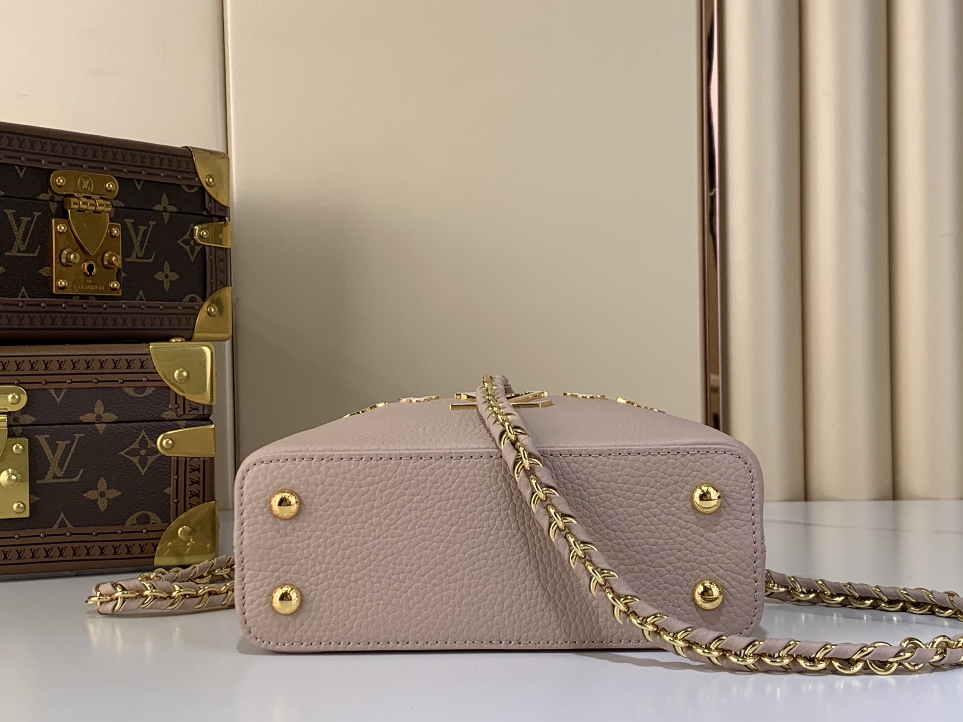 Louis Vuitton Basic Bag Cow Leather Gray M-l-s