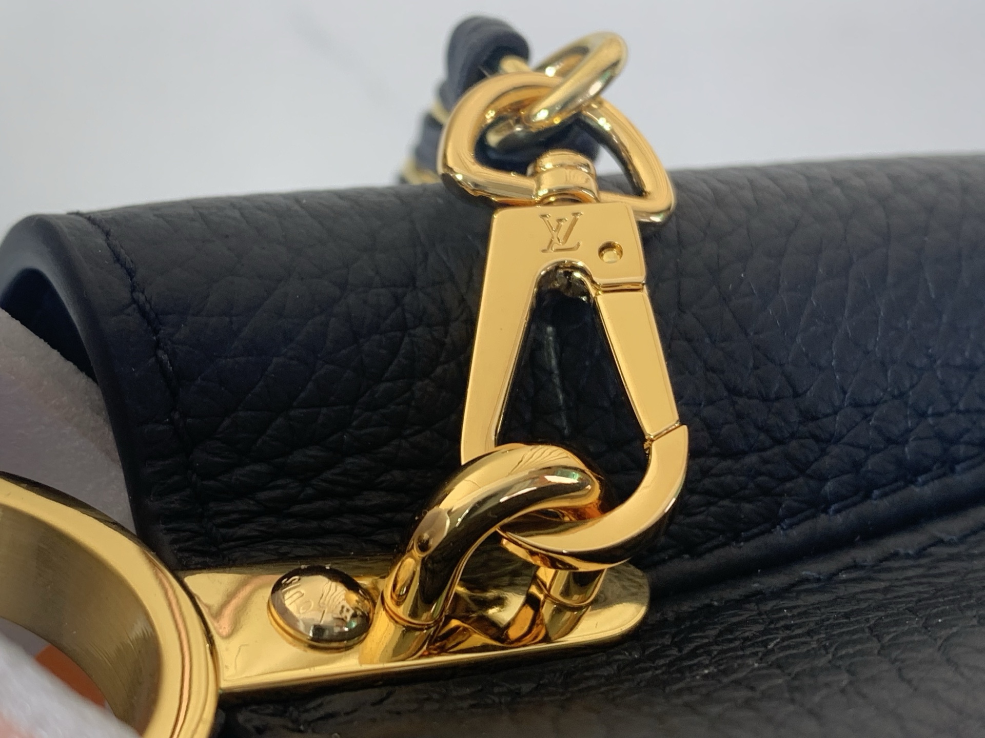 Louis Vuitton Basic Bag Cow Leather Black M-l-s