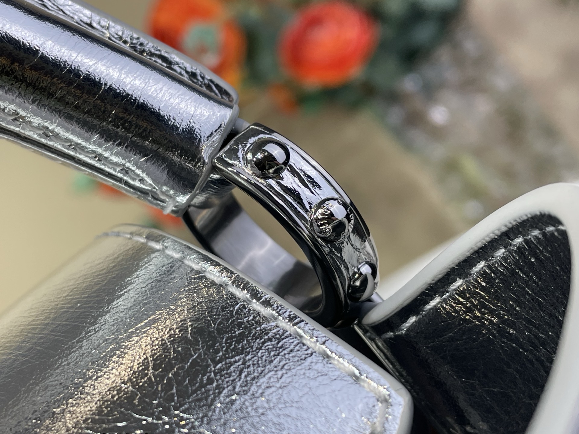 Louis Vuitton Basic Bag Silver M-l-s