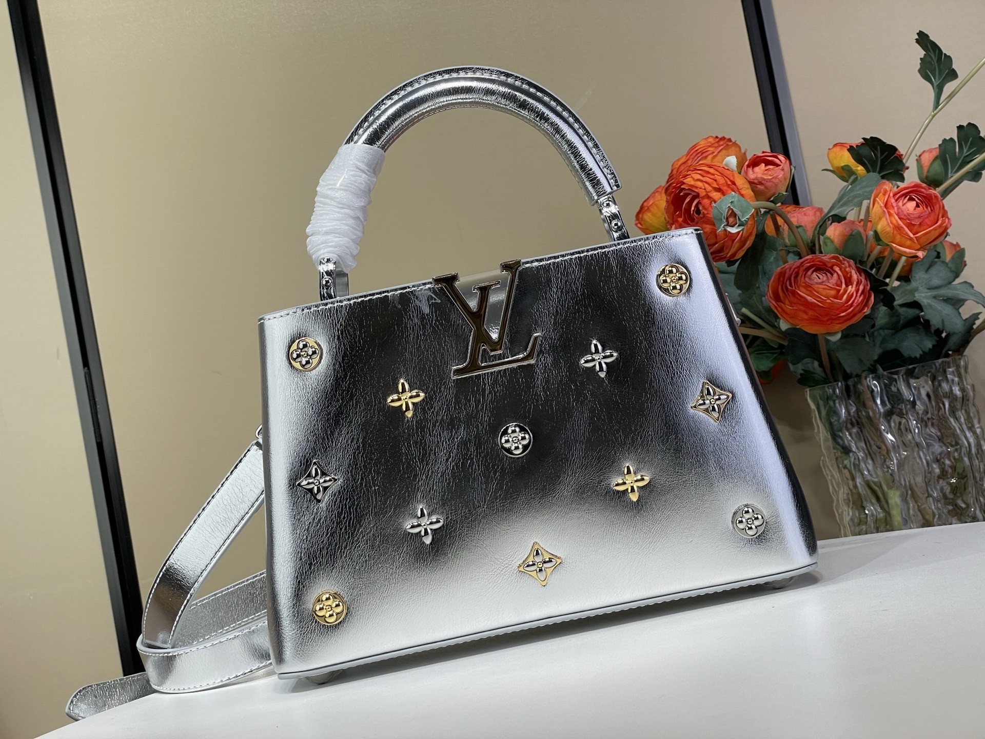 Louis Vuitton Basic Bag Silver M-l-s