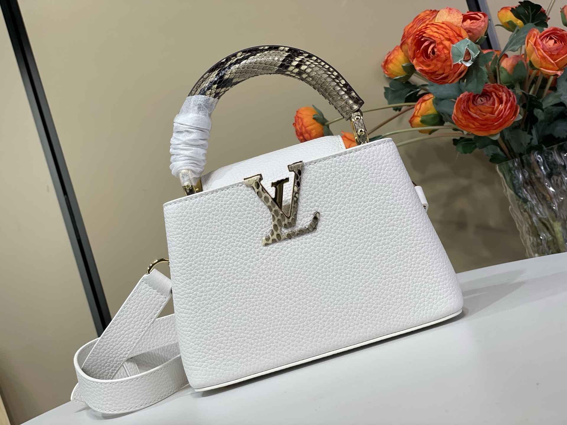 Basic Bag White M-l-s