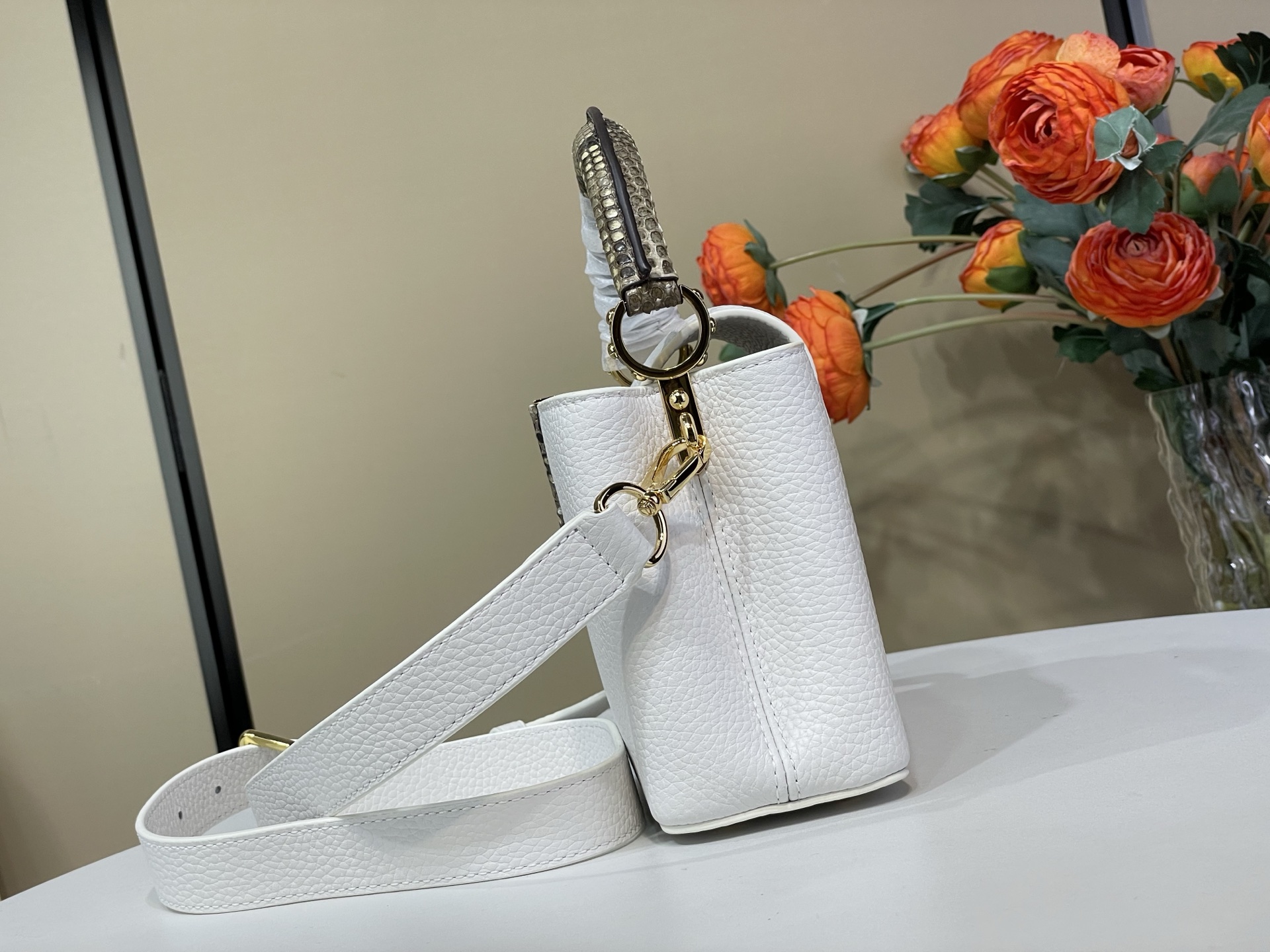 Basic Bag White M-l-s