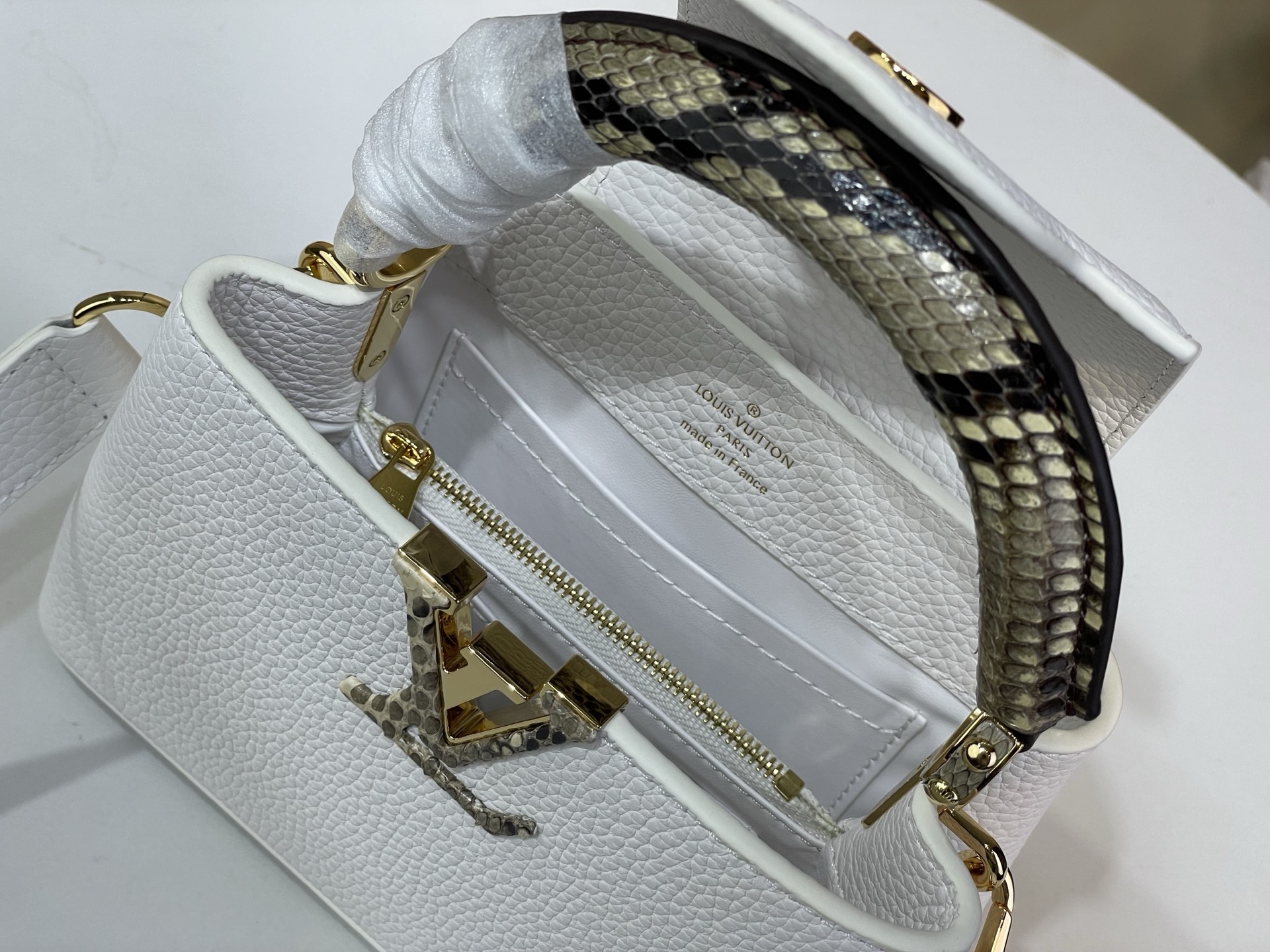 Basic Bag White M-l-s