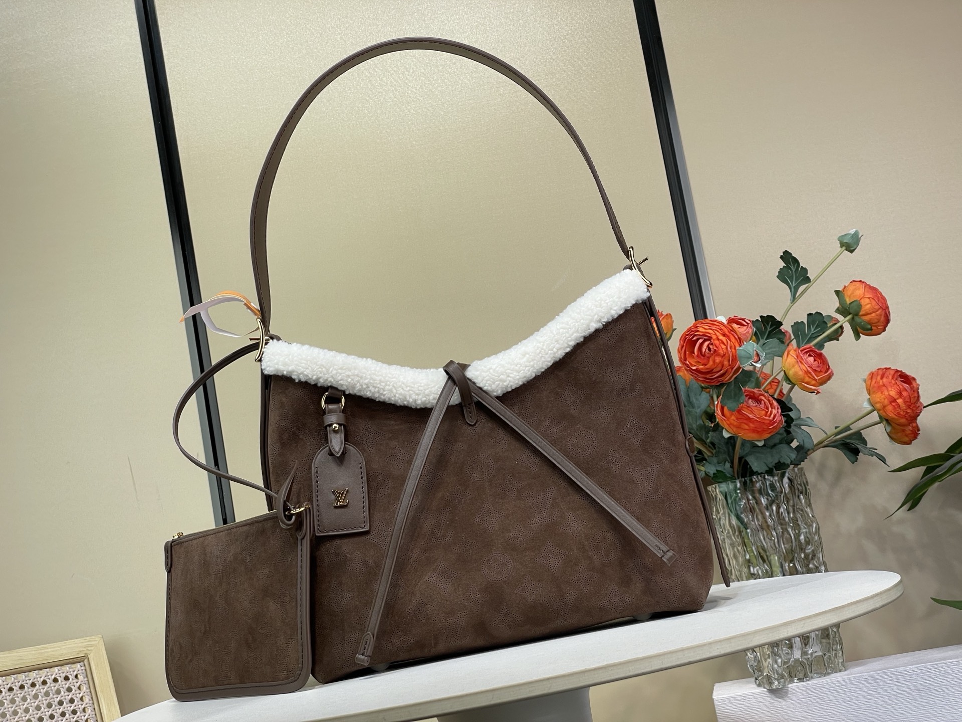 Basic Bag Cow Leather M-l-s