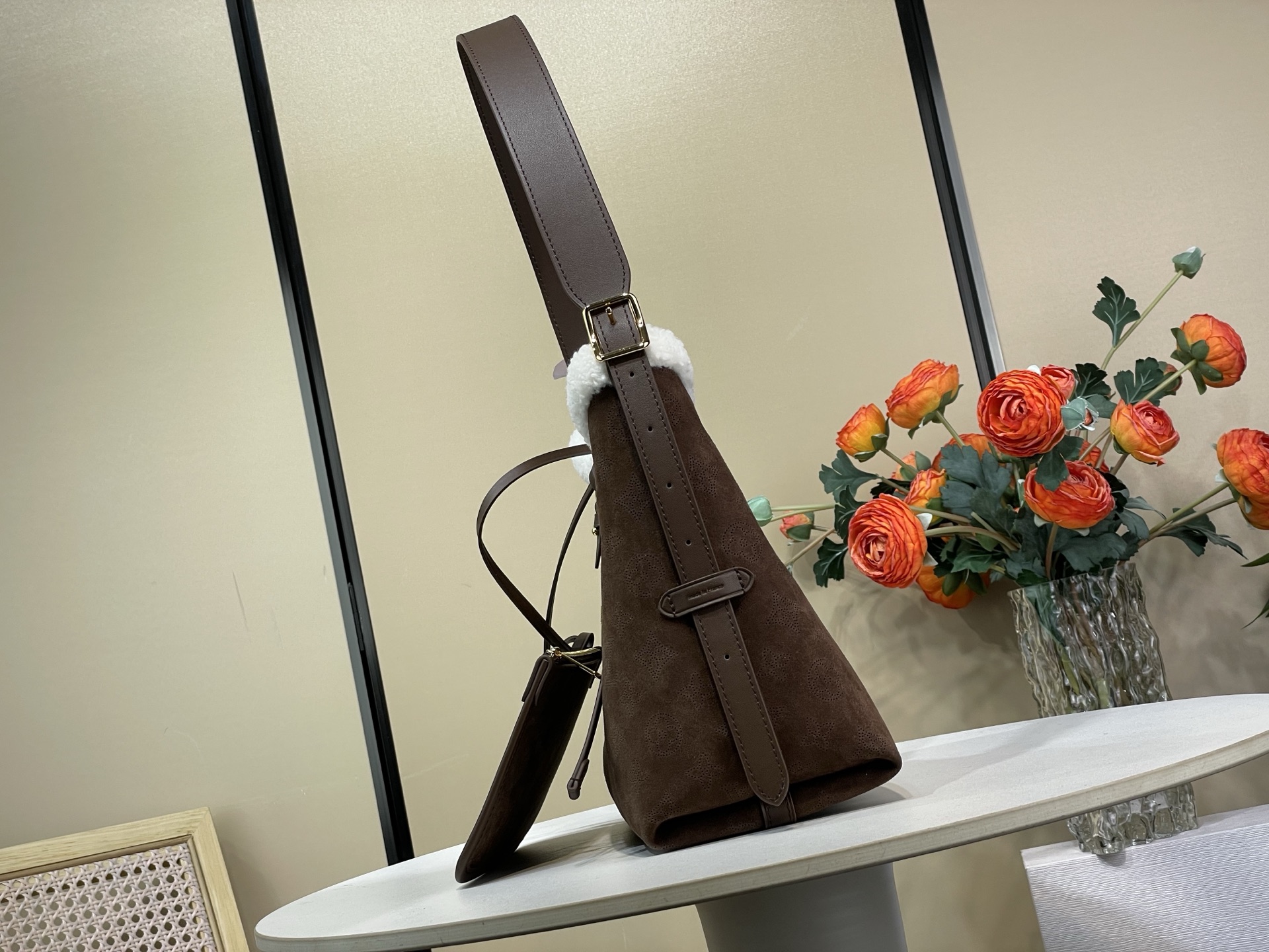 Basic Bag Cow Leather M-l-s