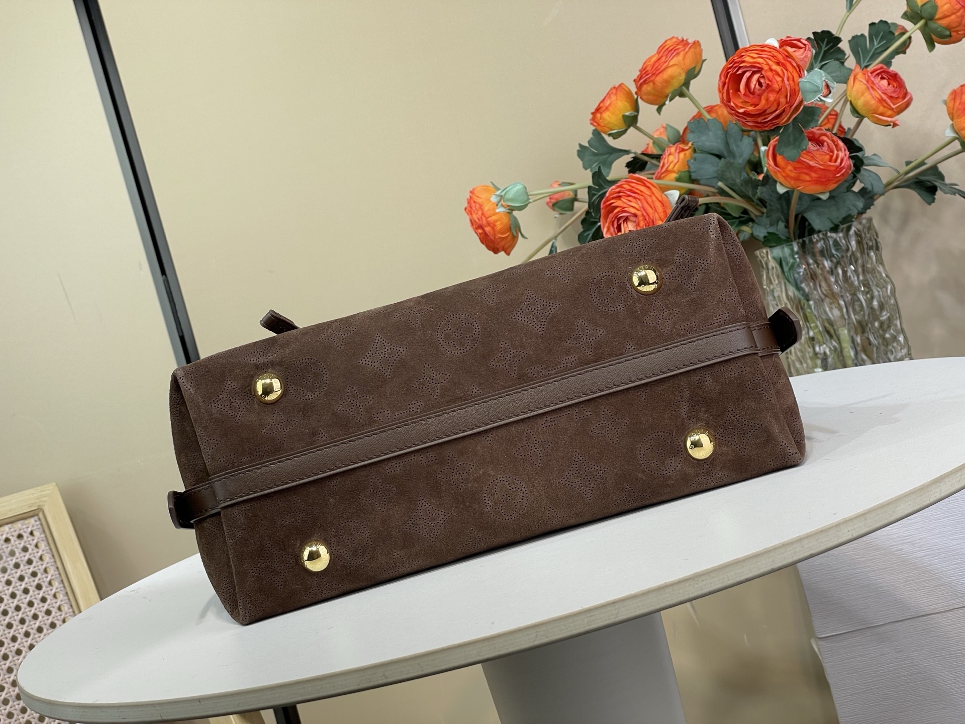 Basic Bag Cow Leather M-l-s