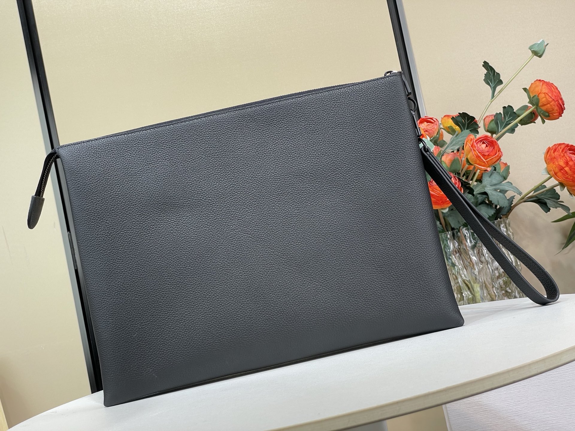 Clutch Bag Cow Leather Black M