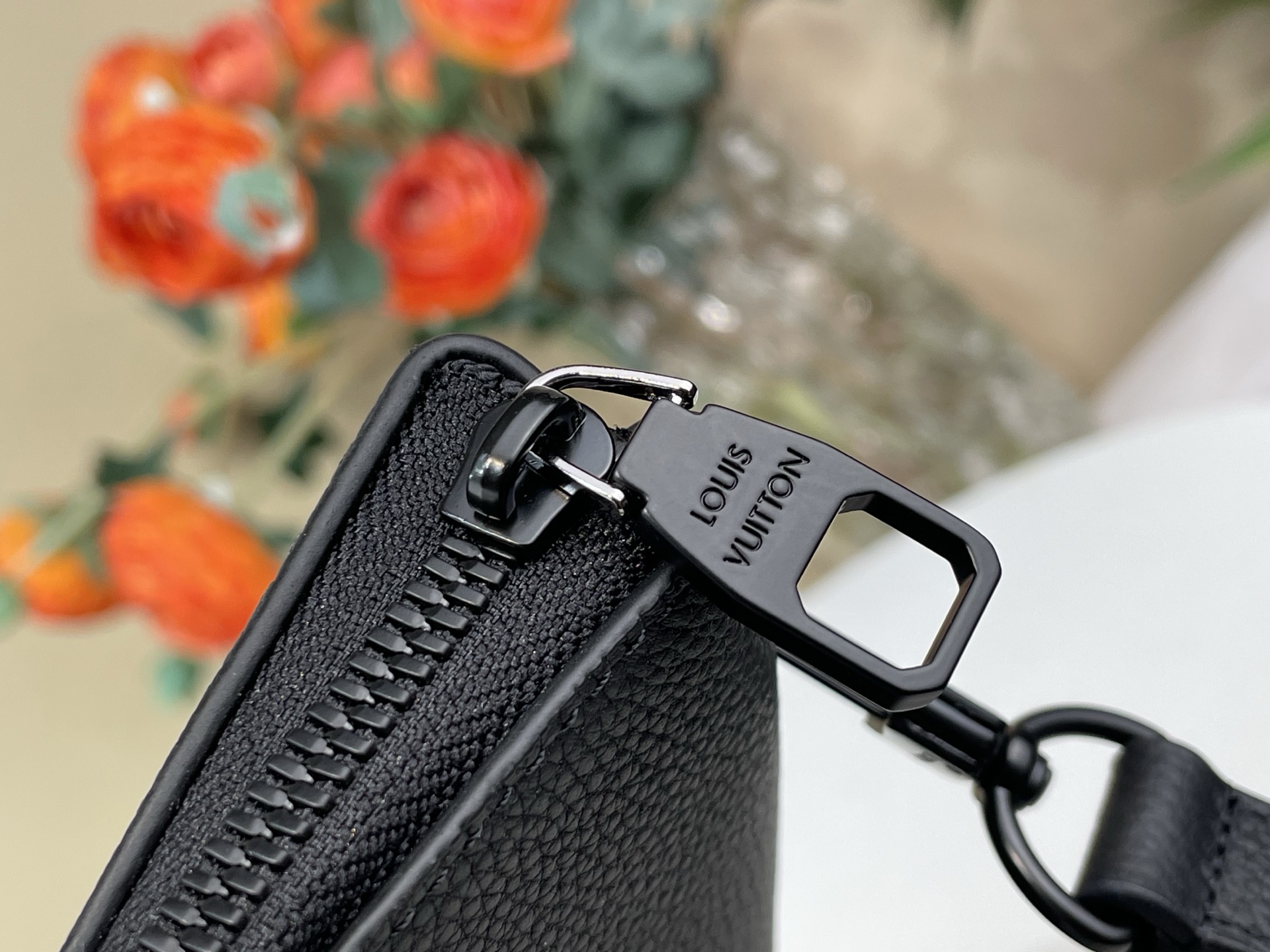 Clutch Bag Cow Leather Black M