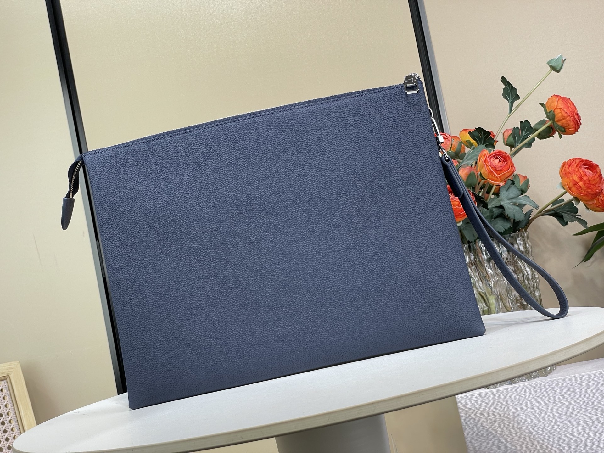 Clutch Bag Cow Leather Blue M