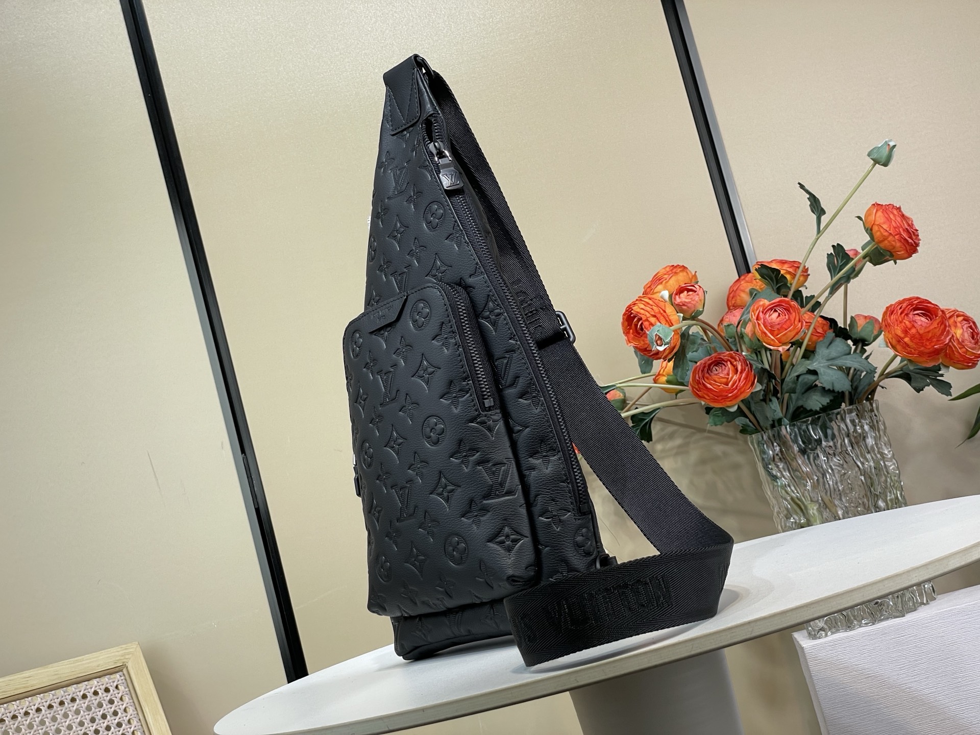 Louis Vuitton Crossbody Bag Sheepskin Black M-l-s