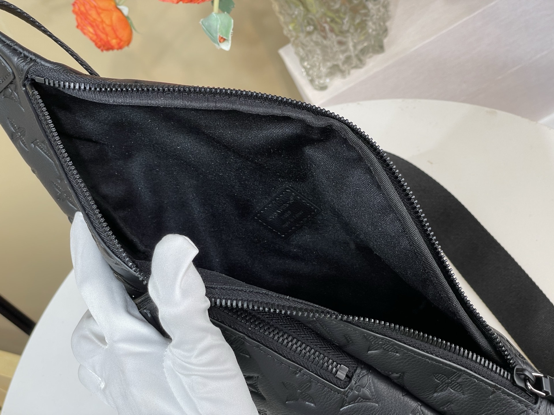 Louis Vuitton Crossbody Bag Sheepskin Black M-l-s