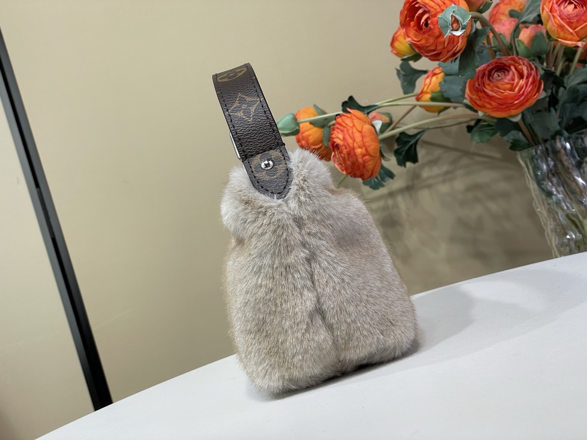 Basic Bag Sheepskin Gray M-l-s