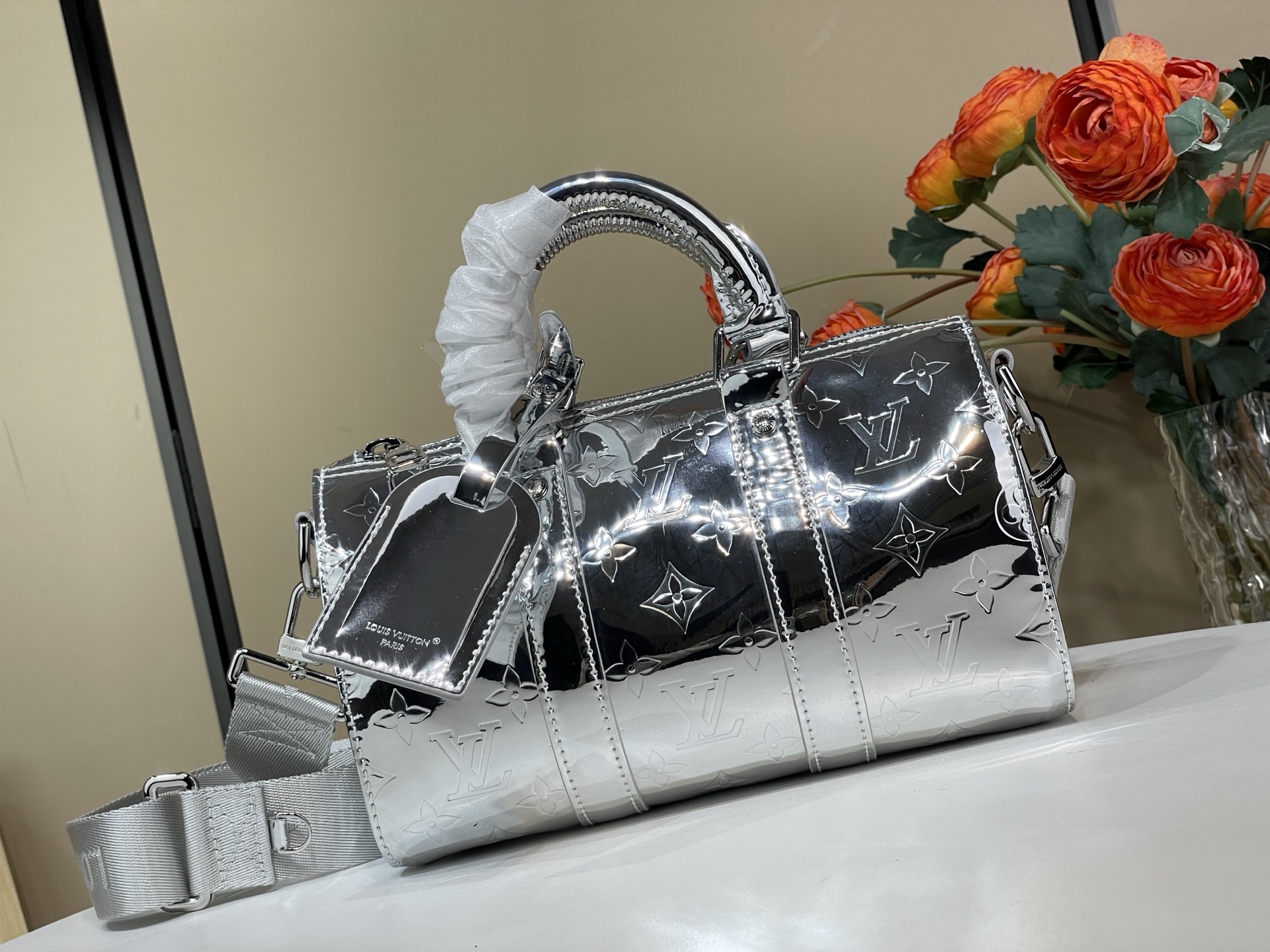 Louis Vuitton Basic Bag Canvas Silver M-l