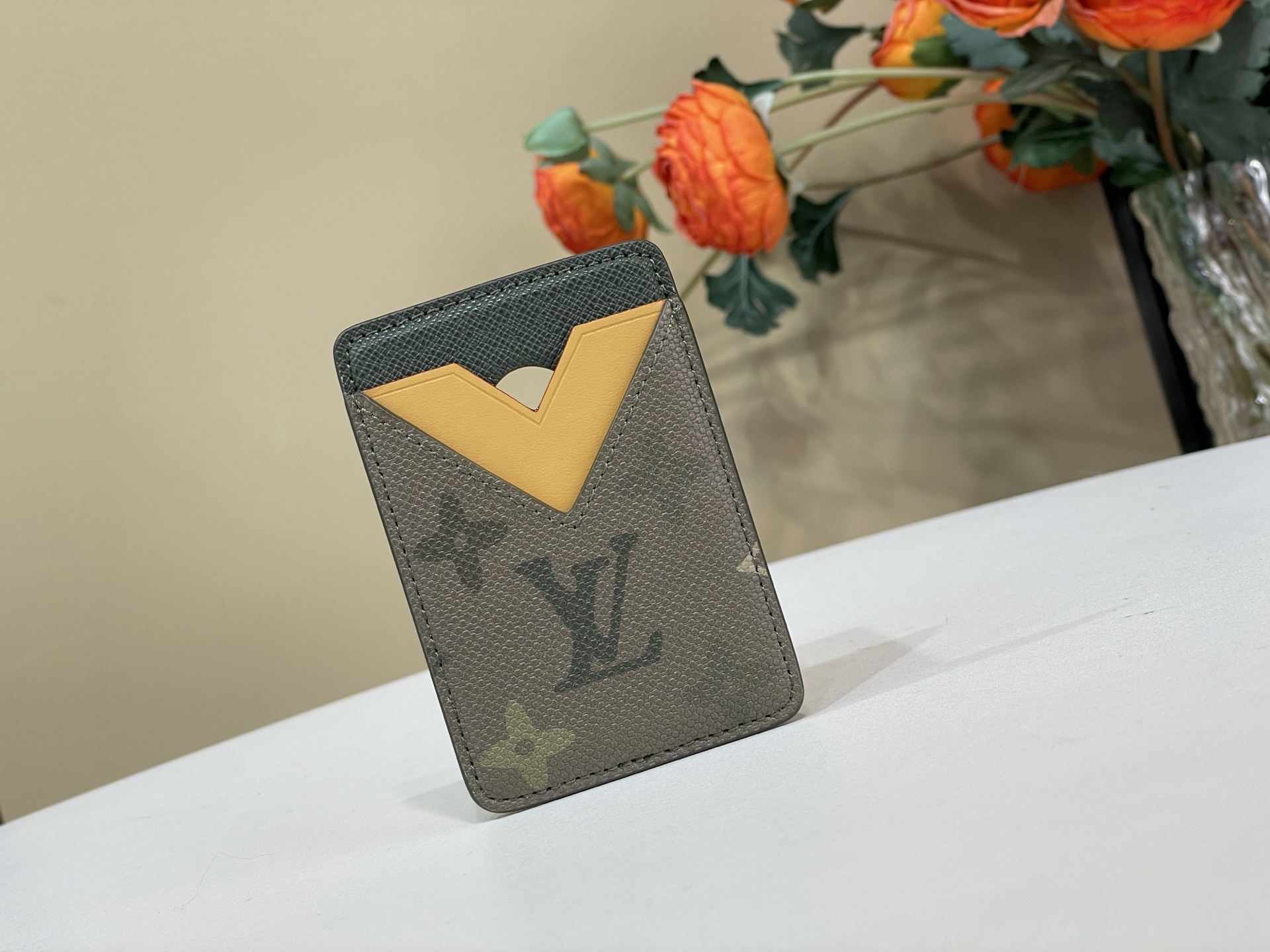 Louis Vuitton Basic Bag Cow Leather Green M-l-s