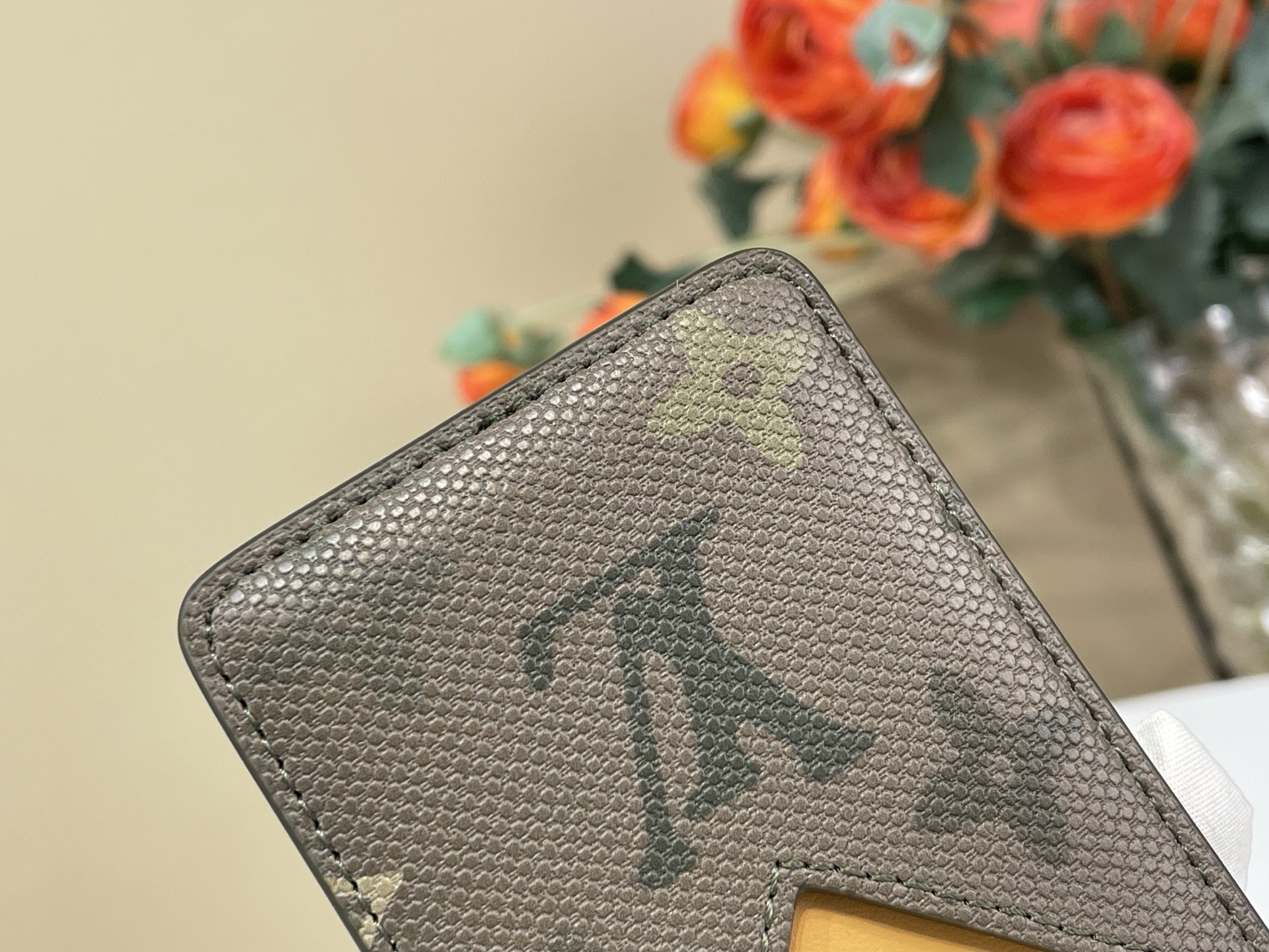 Louis Vuitton Basic Bag Cow Leather Green M-l-s