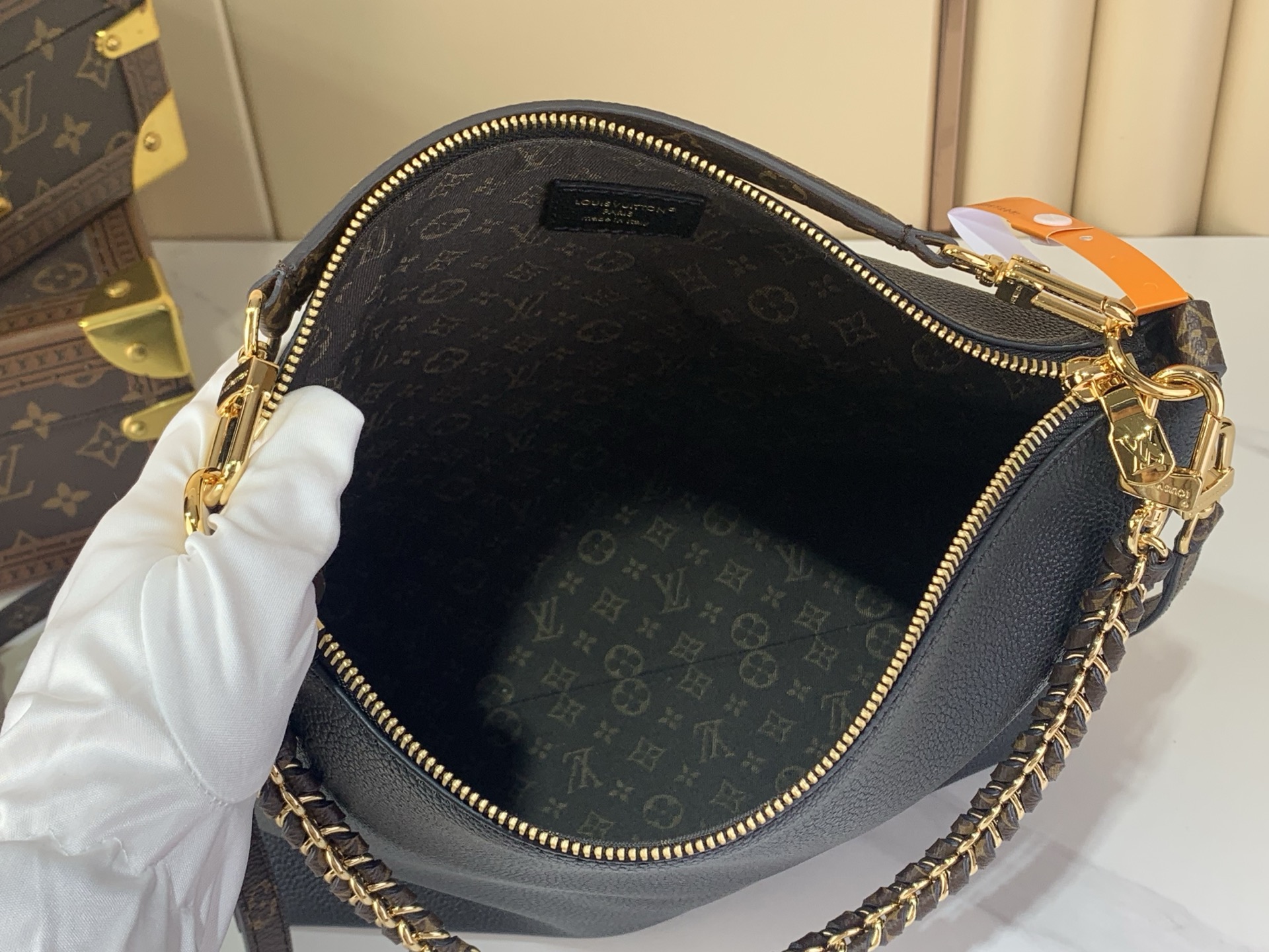 Louis Vuitton Basic Bag Canvas Black M-l-s