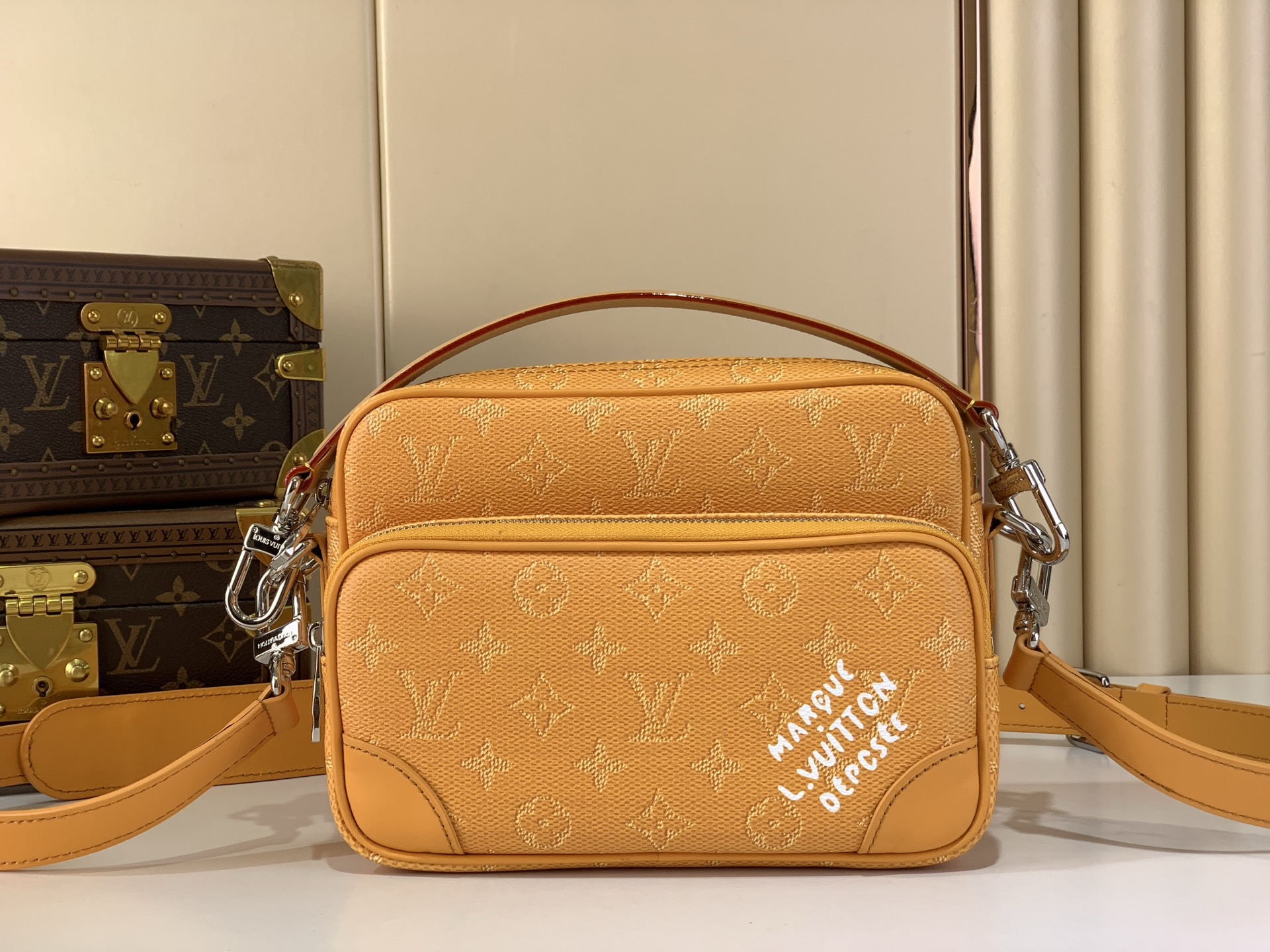 Louis Vuitton Crossbody Bag Canvas M-l-s