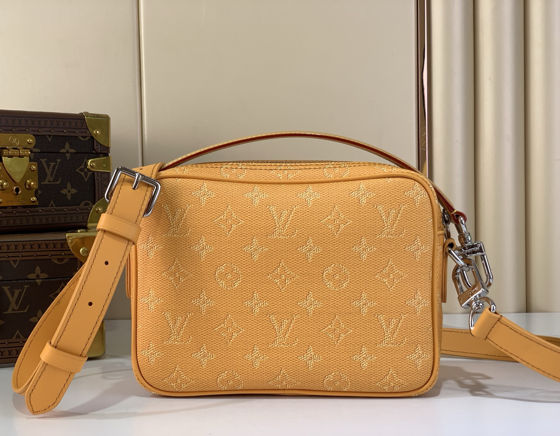 Louis Vuitton Crossbody Bag Canvas M-l-s