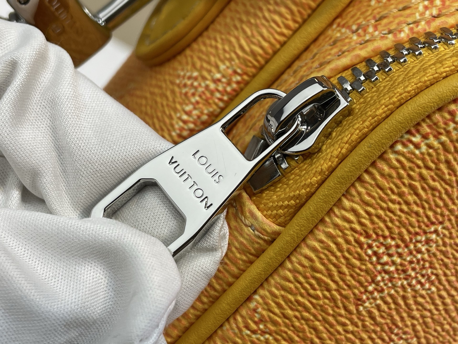 Louis Vuitton Crossbody Bag Canvas M-l-s