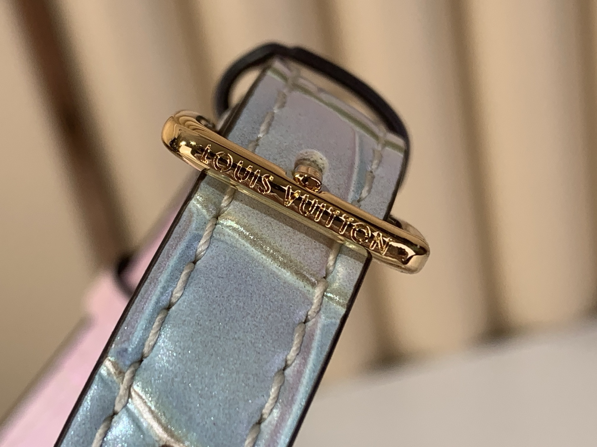 Louis Vuitton Basic Bag M-s