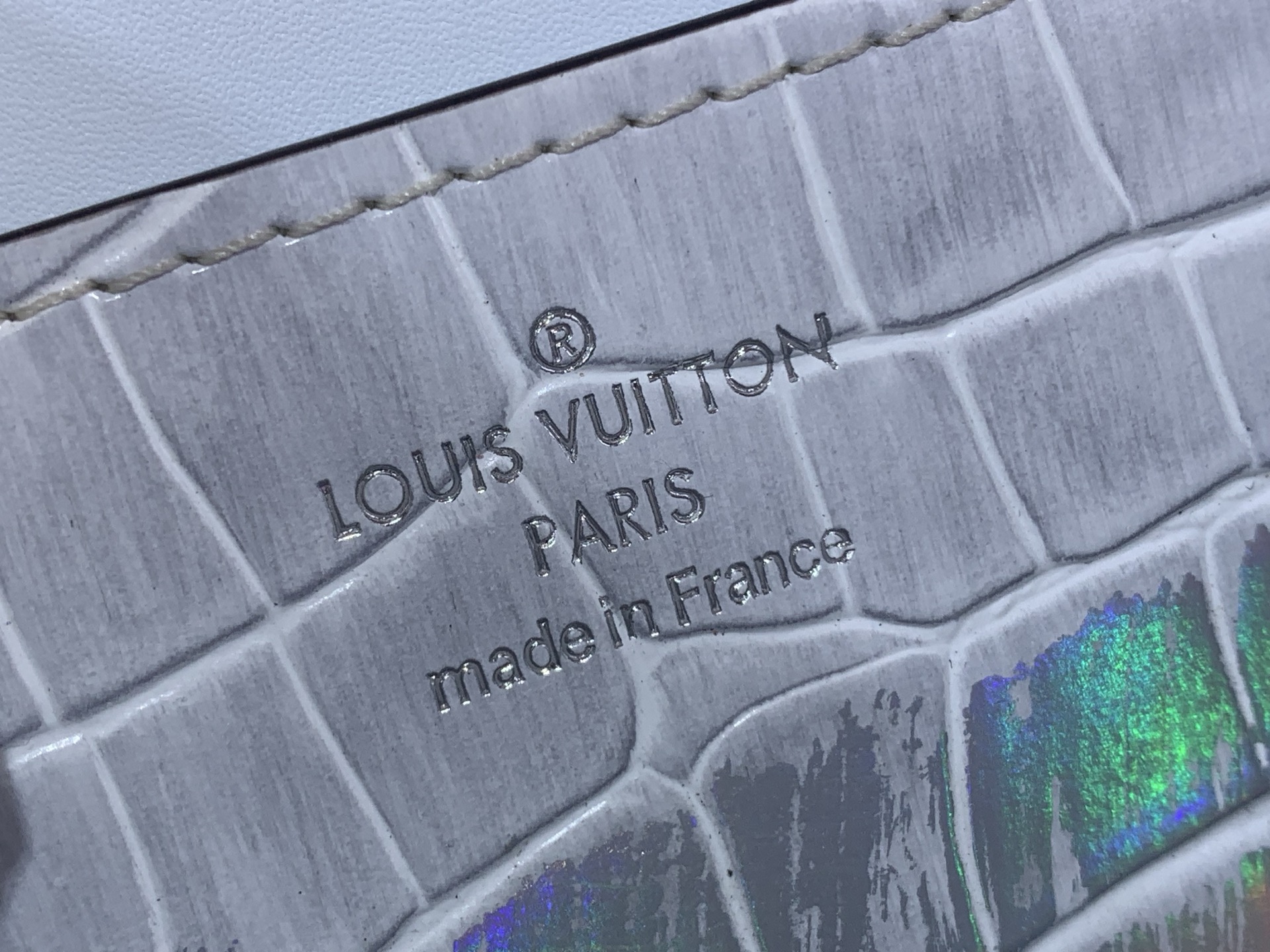 Louis Vuitton Basic Bag M-s