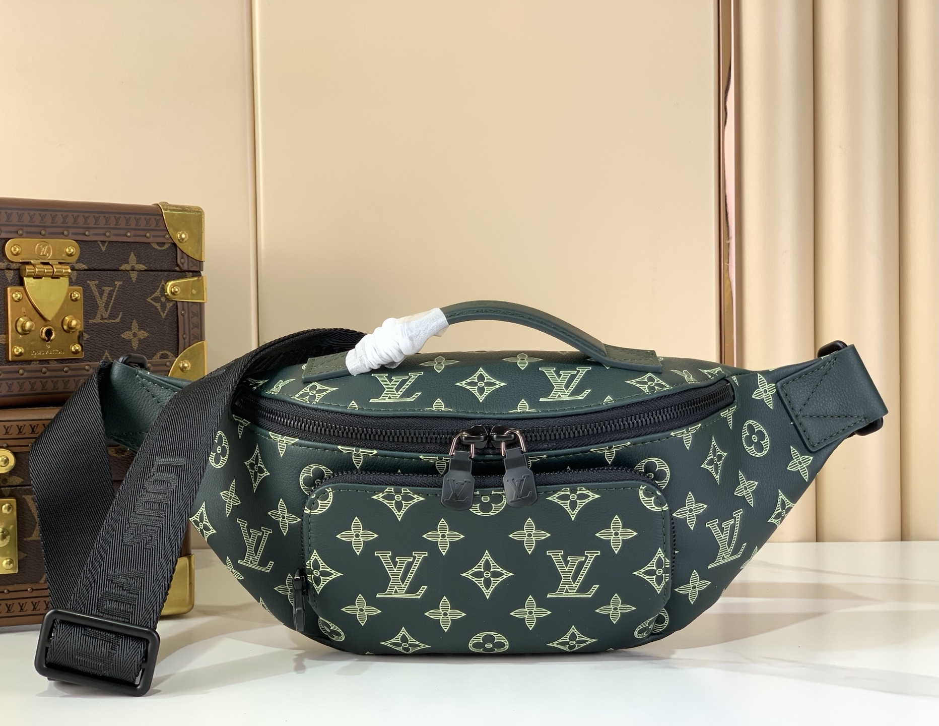 Louis Vuitton Basic Bag Cow Leather Green M-s